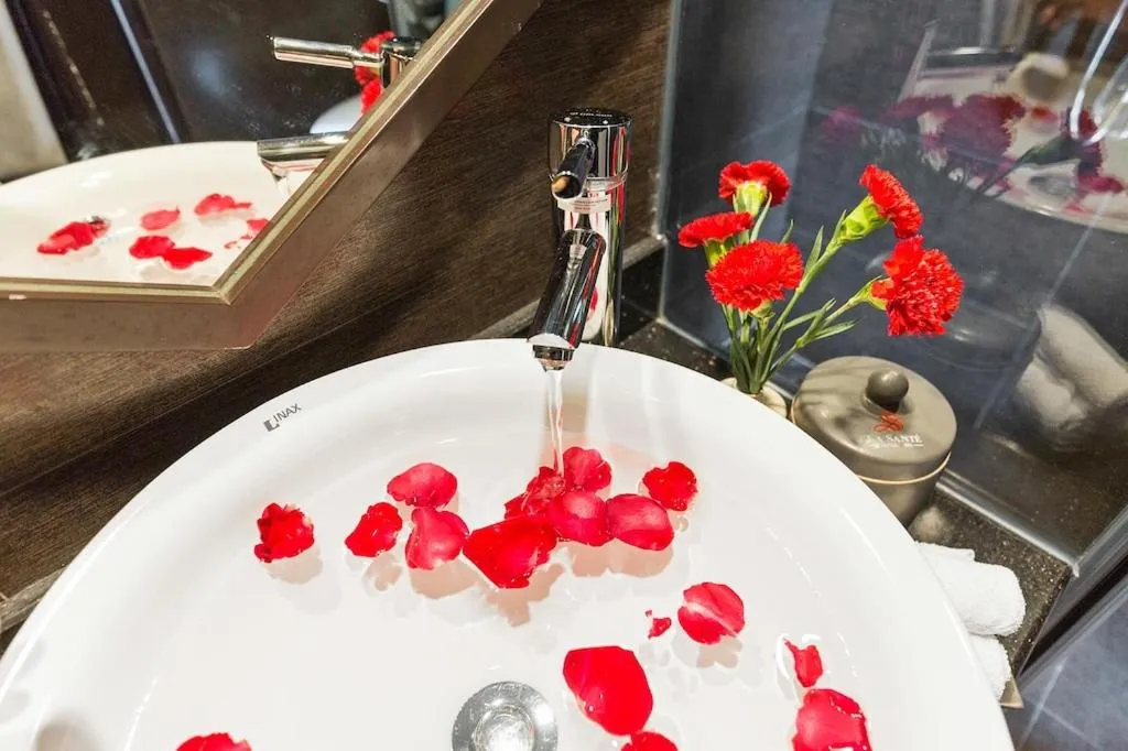 Property building in La Santé Hotel & Spa