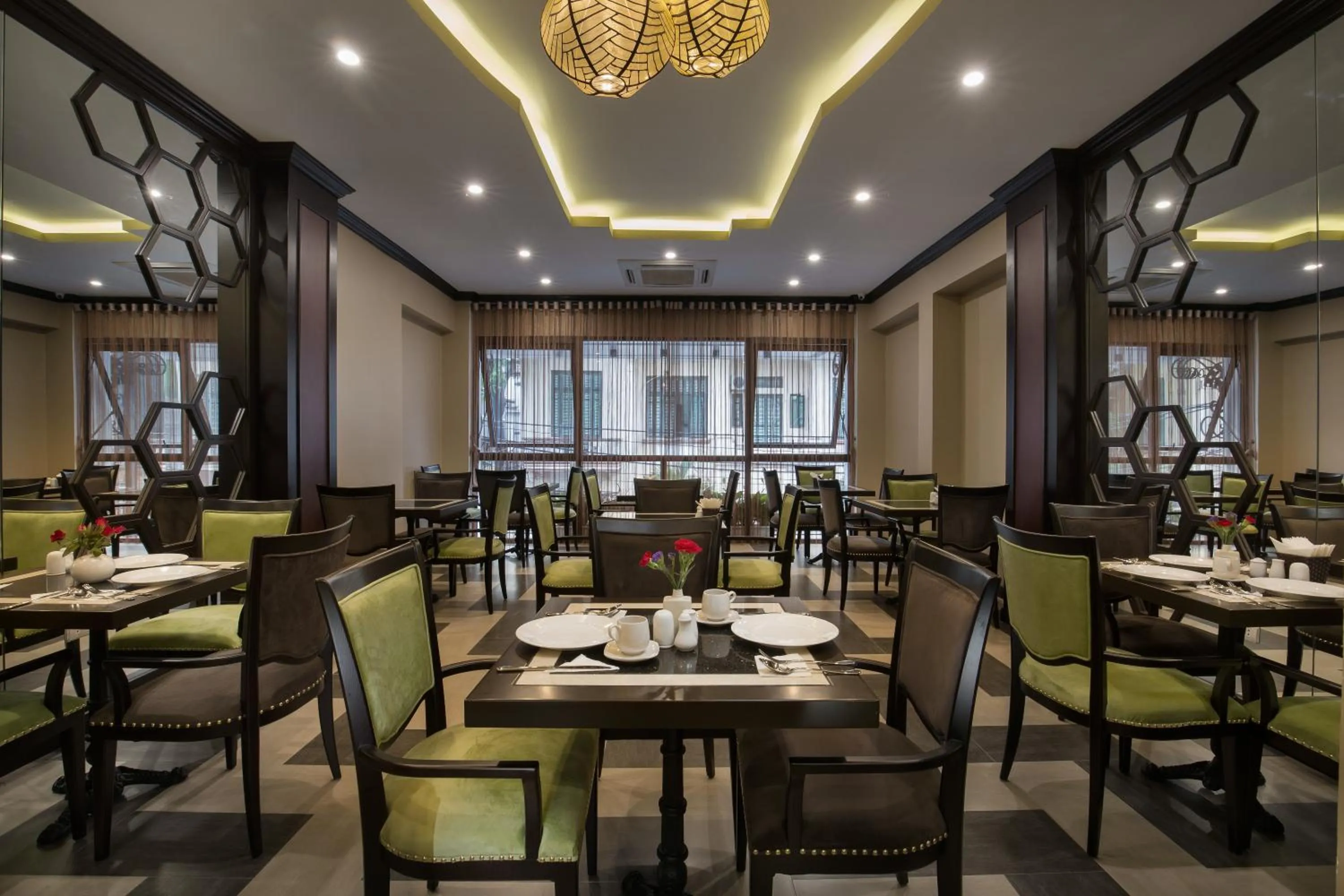 Restaurant/places to eat in La Santé Hotel & Spa