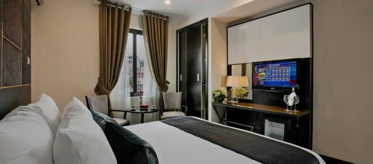 Property building, Bed in La Santé Hotel & Spa