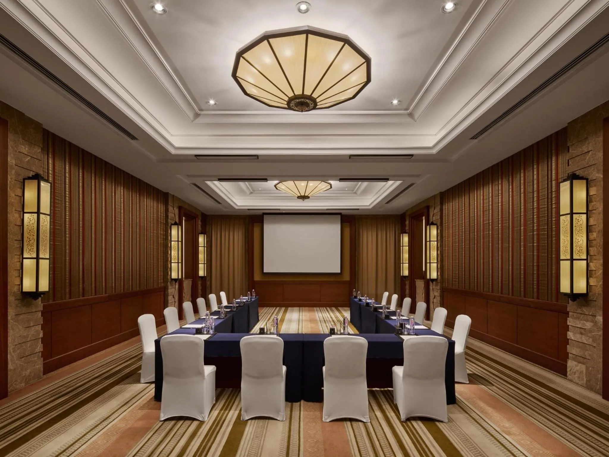 Meeting/conference room in InterContinental Xishuangbanna Resort by IHG