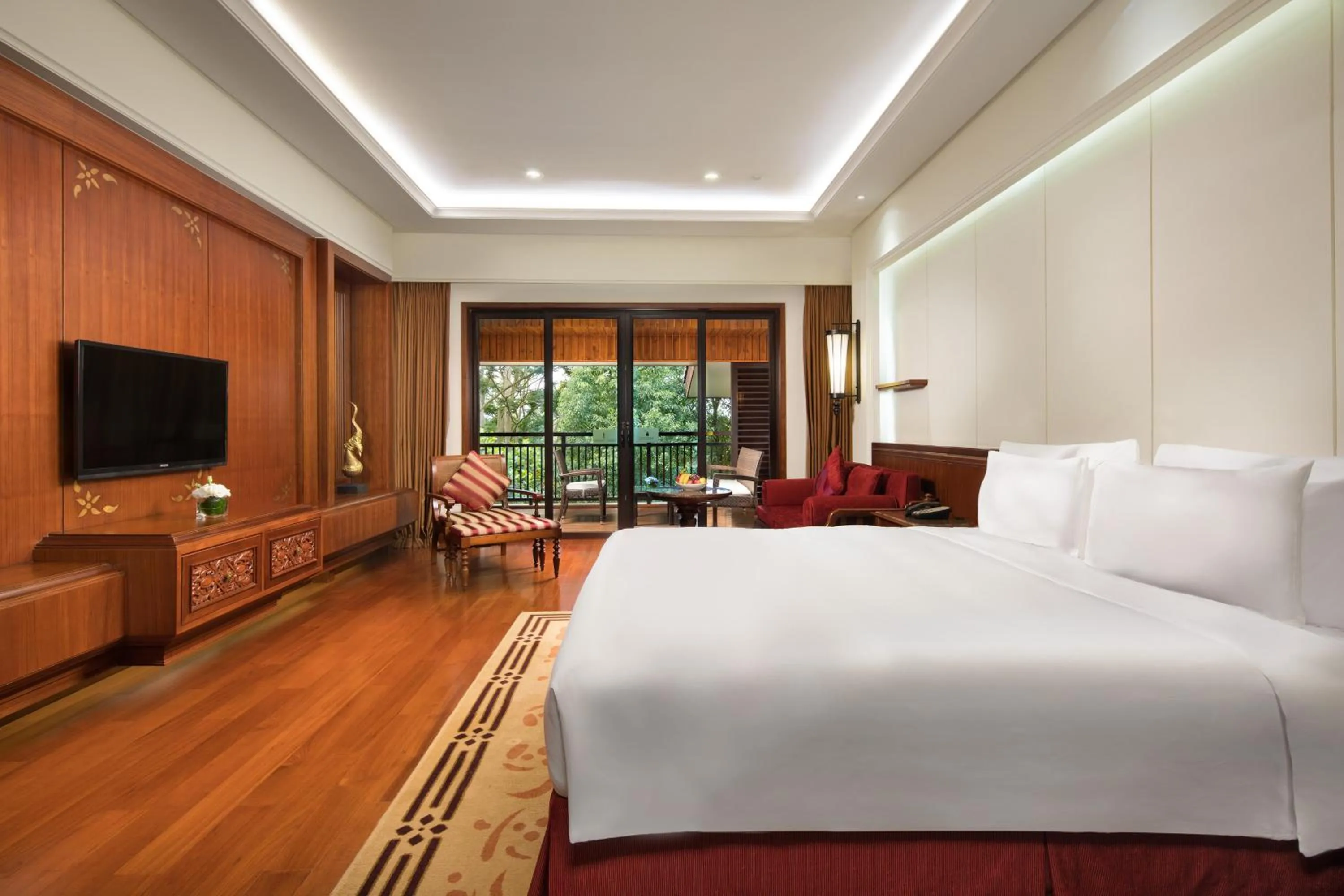 Photo of the whole room, Bed in InterContinental Xishuangbanna Resort by IHG