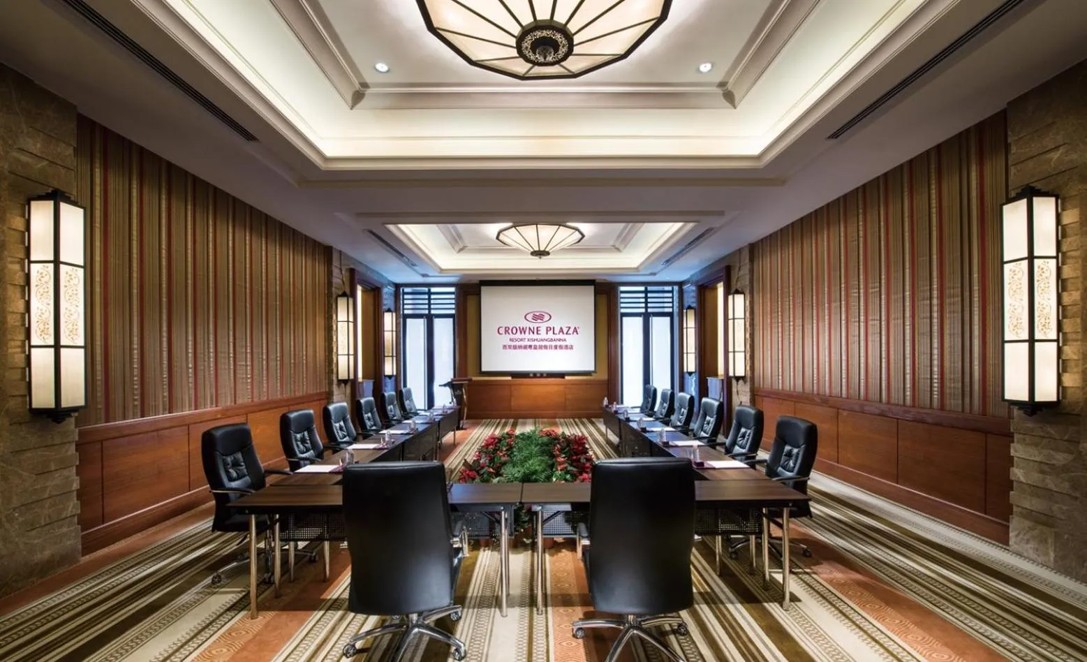 Meeting/conference room in InterContinental Xishuangbanna Resort by IHG
