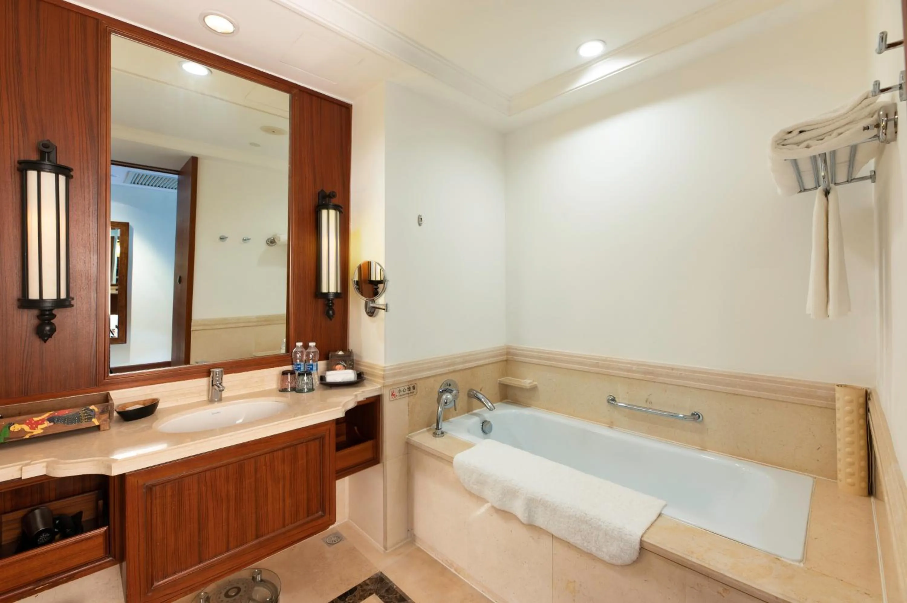 InterContinental Xishuangbanna Resort by IHG