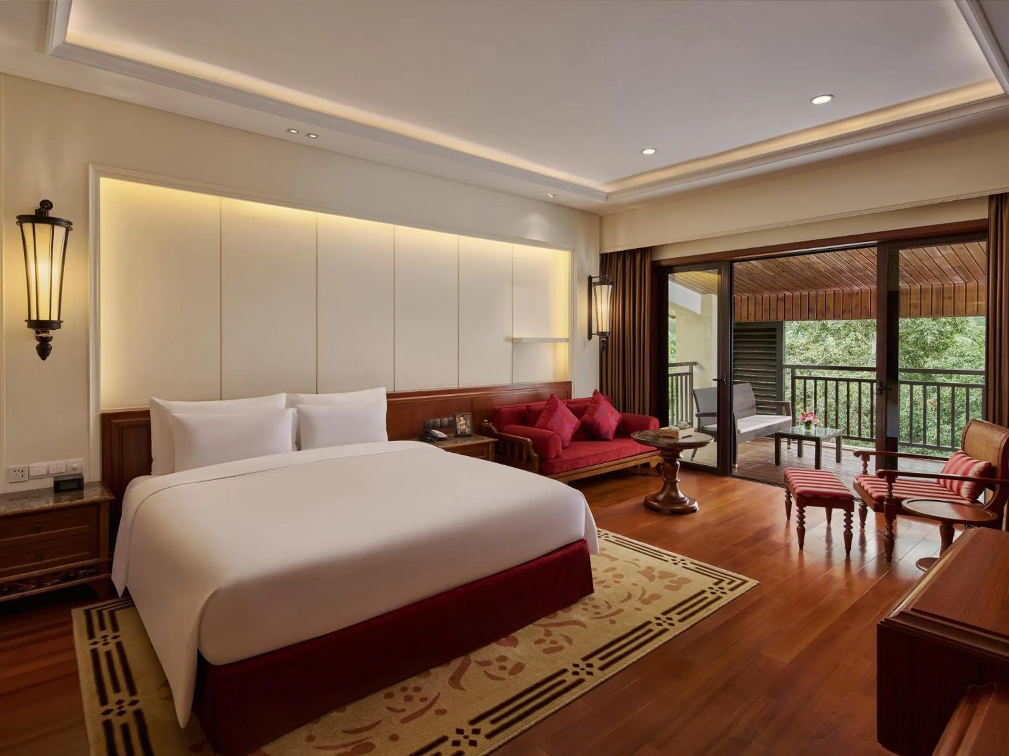 Photo of the whole room, Bed in InterContinental Xishuangbanna Resort by IHG