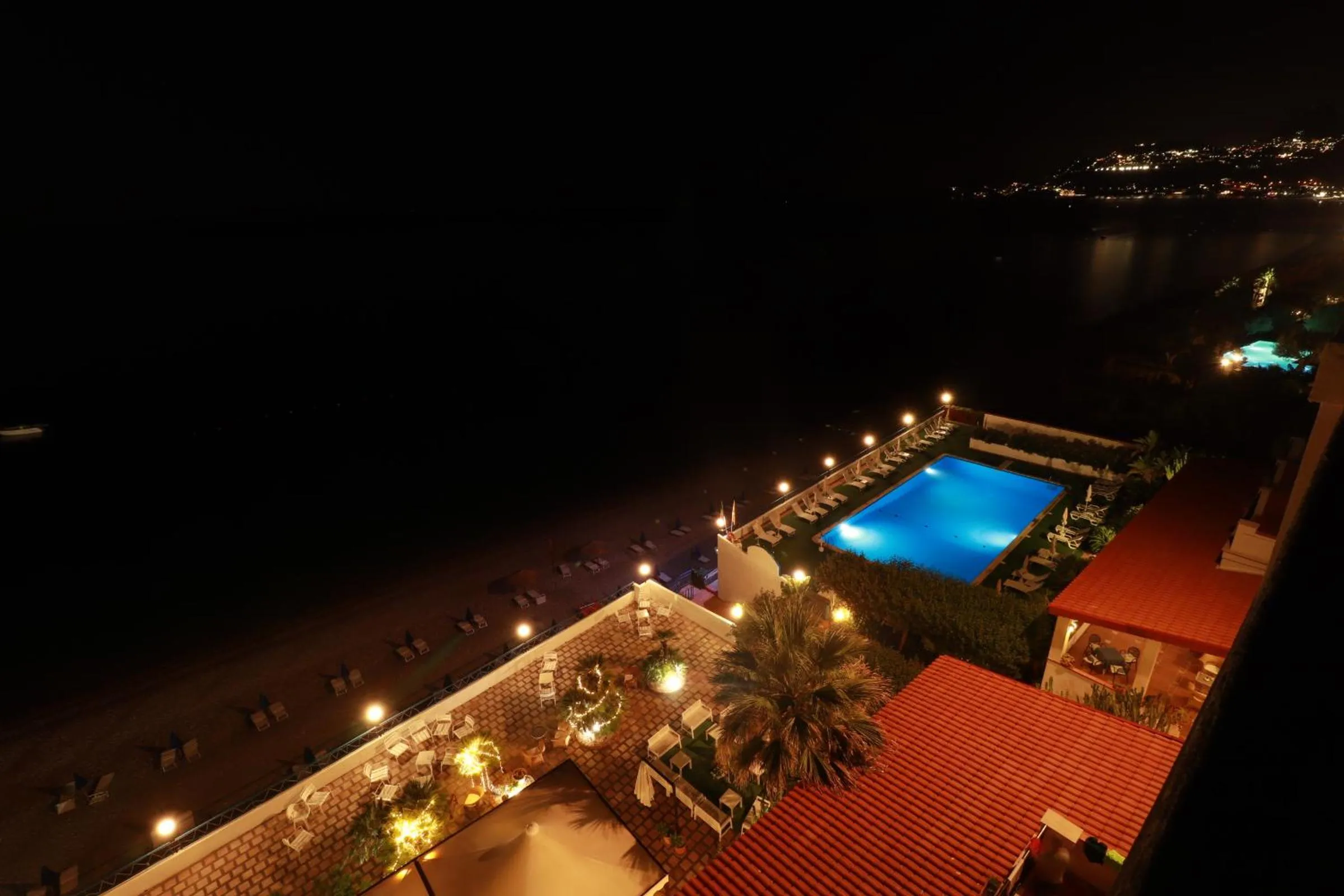 Pool view in Park Hotel Silemi