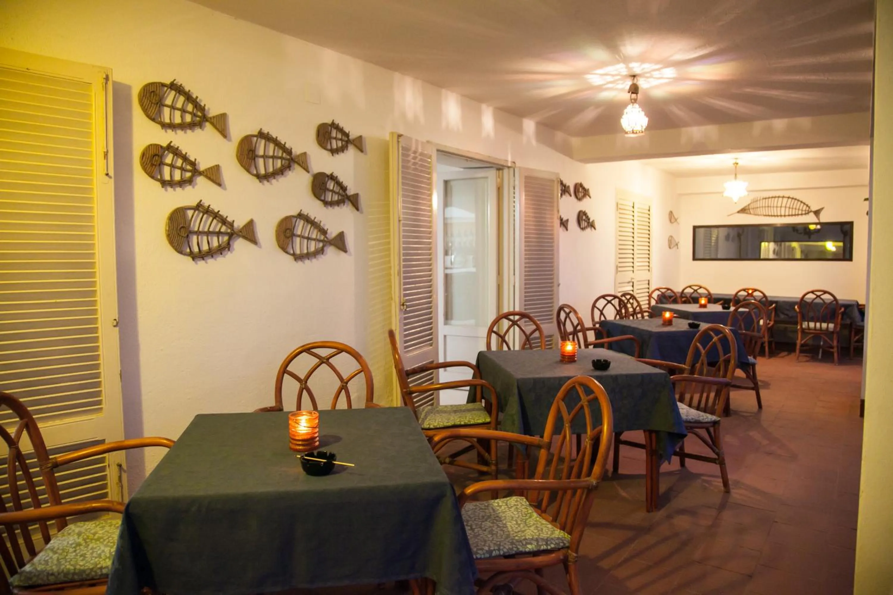 Restaurant/places to eat in Park Hotel Silemi