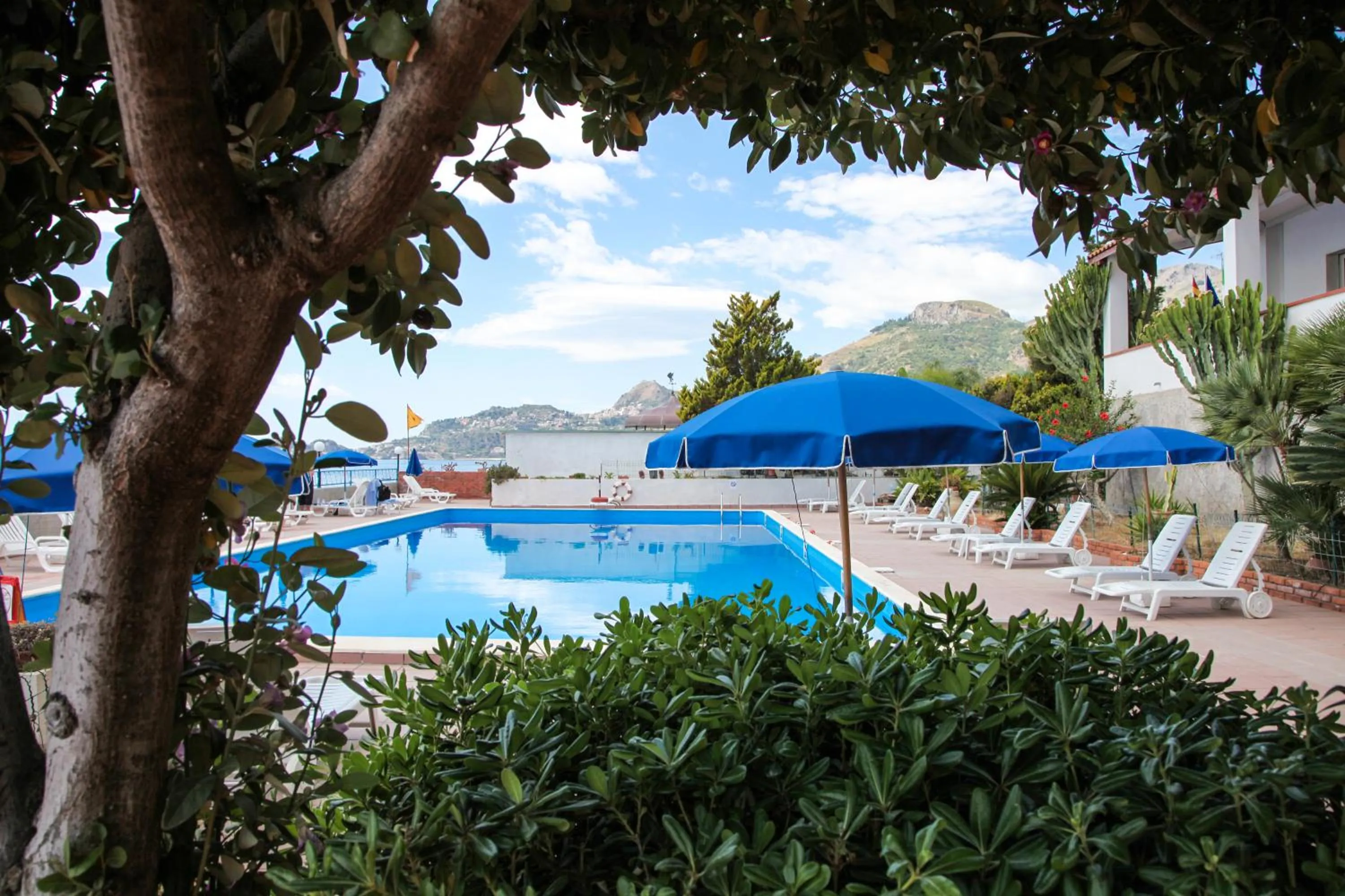 Garden in Park Hotel Silemi