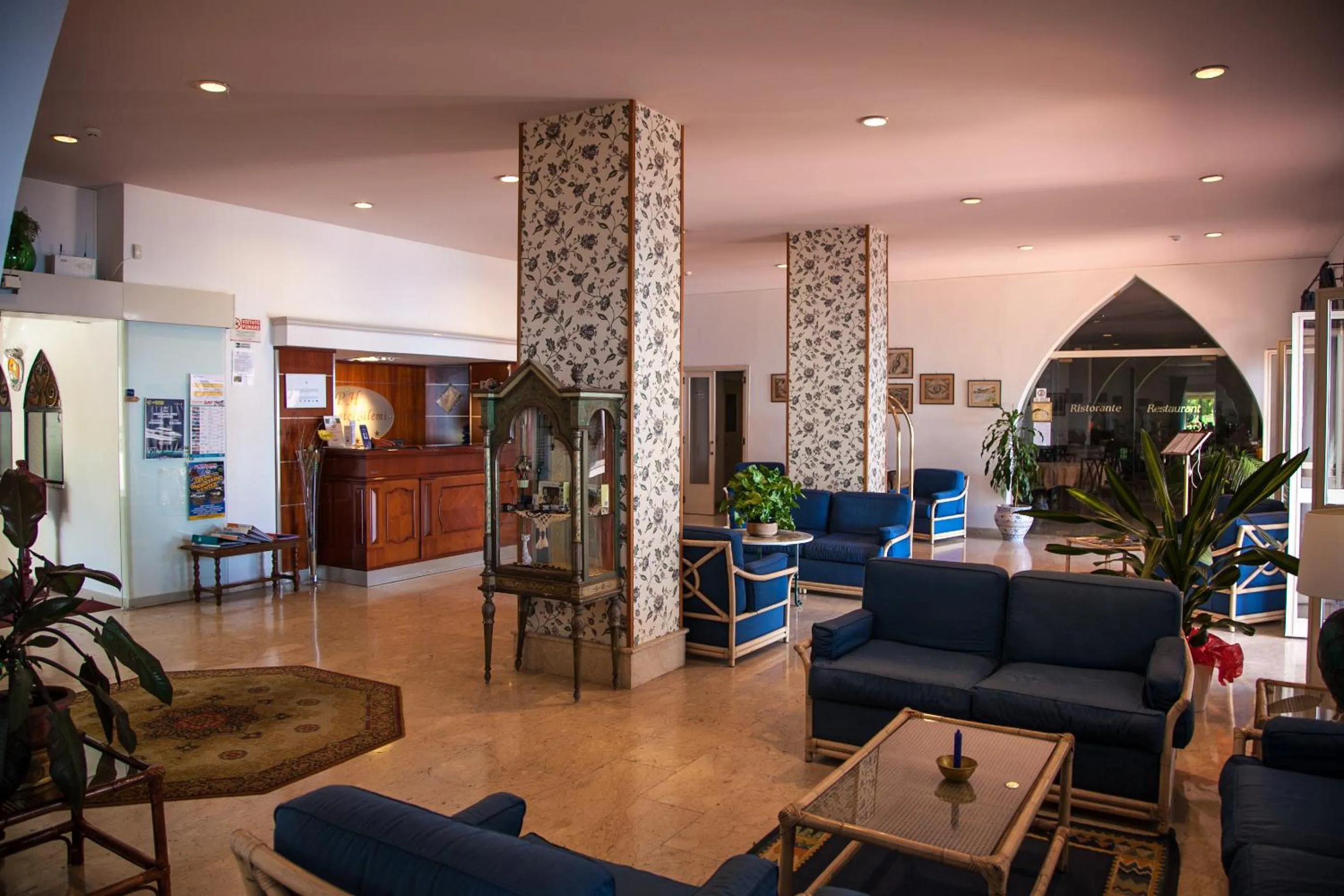 Lobby or reception in Park Hotel Silemi