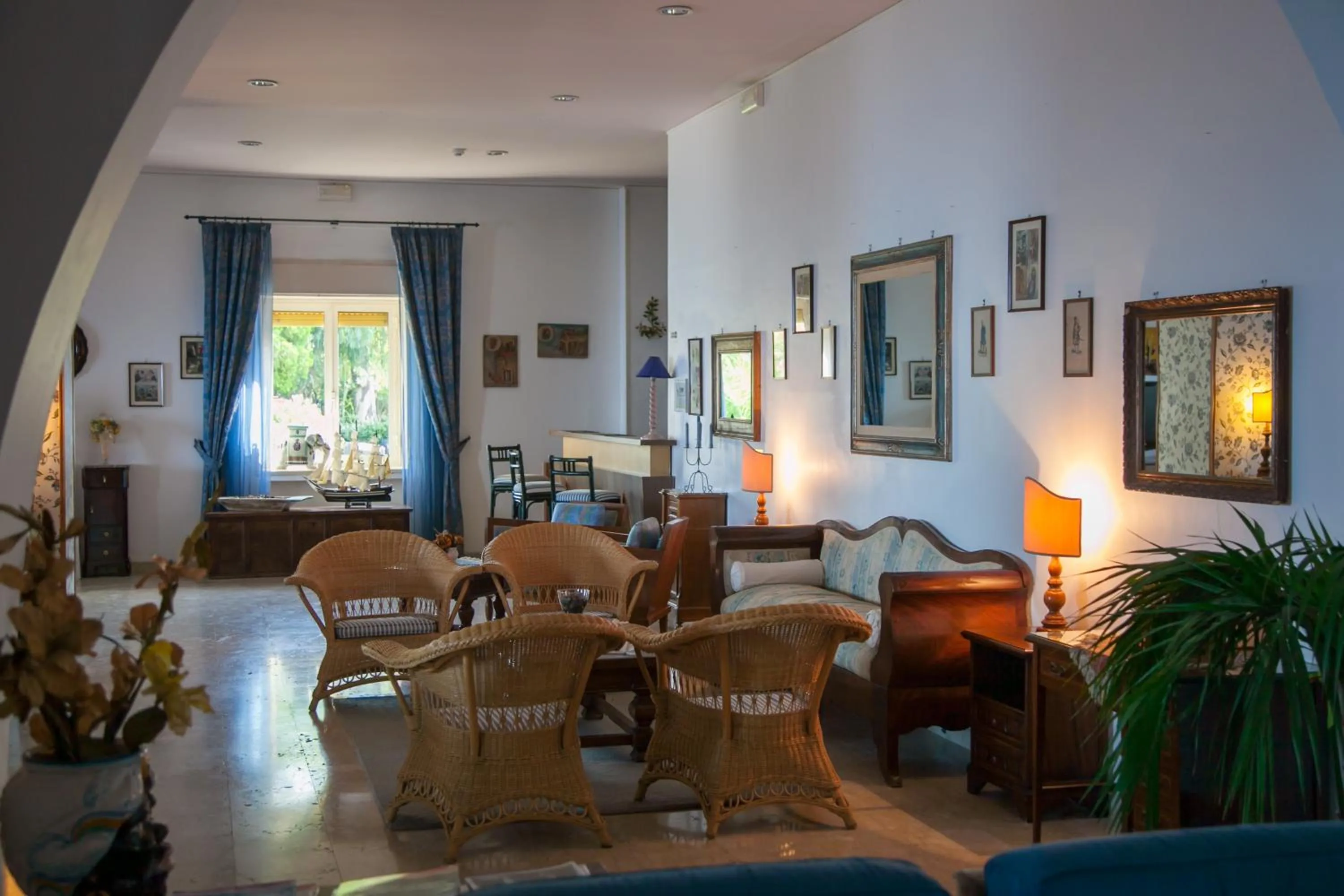 Lounge or bar in Park Hotel Silemi