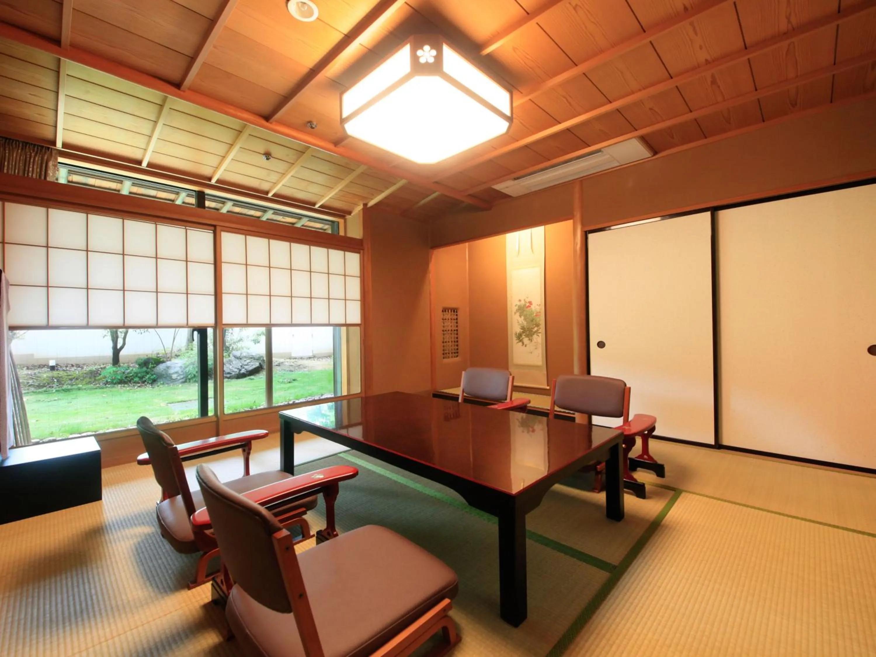 Yamashiro Onsen Miyabi no Yado Kaga Hyakumangoku