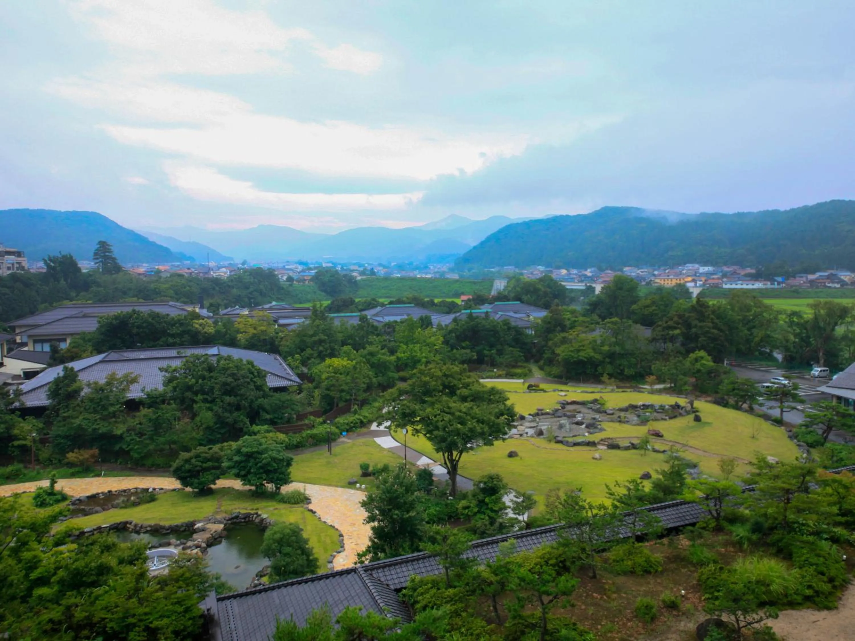 Yamashiro Onsen Miyabi no Yado Kaga Hyakumangoku