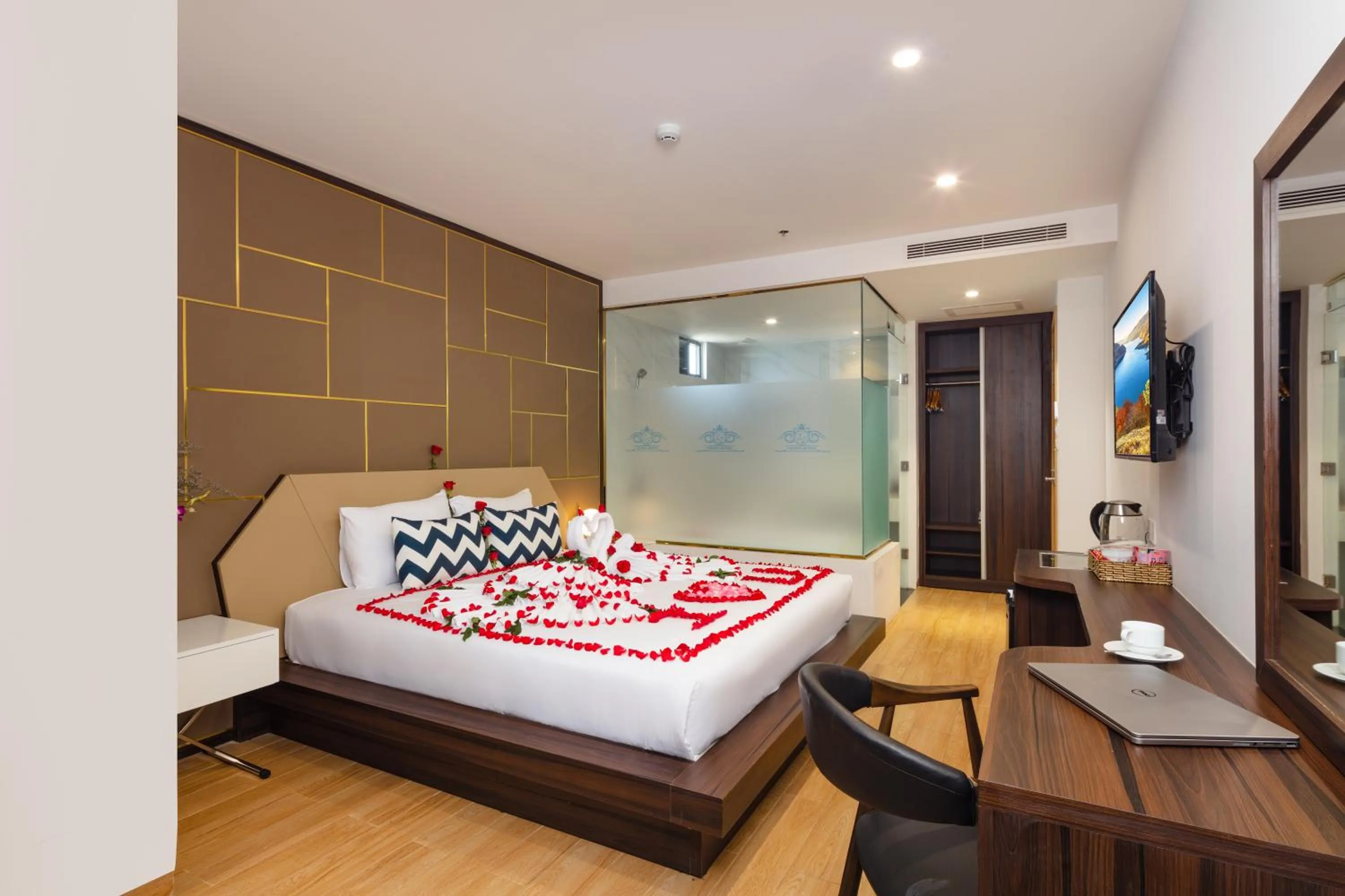 Bed in Crown Hotel Nha Trang