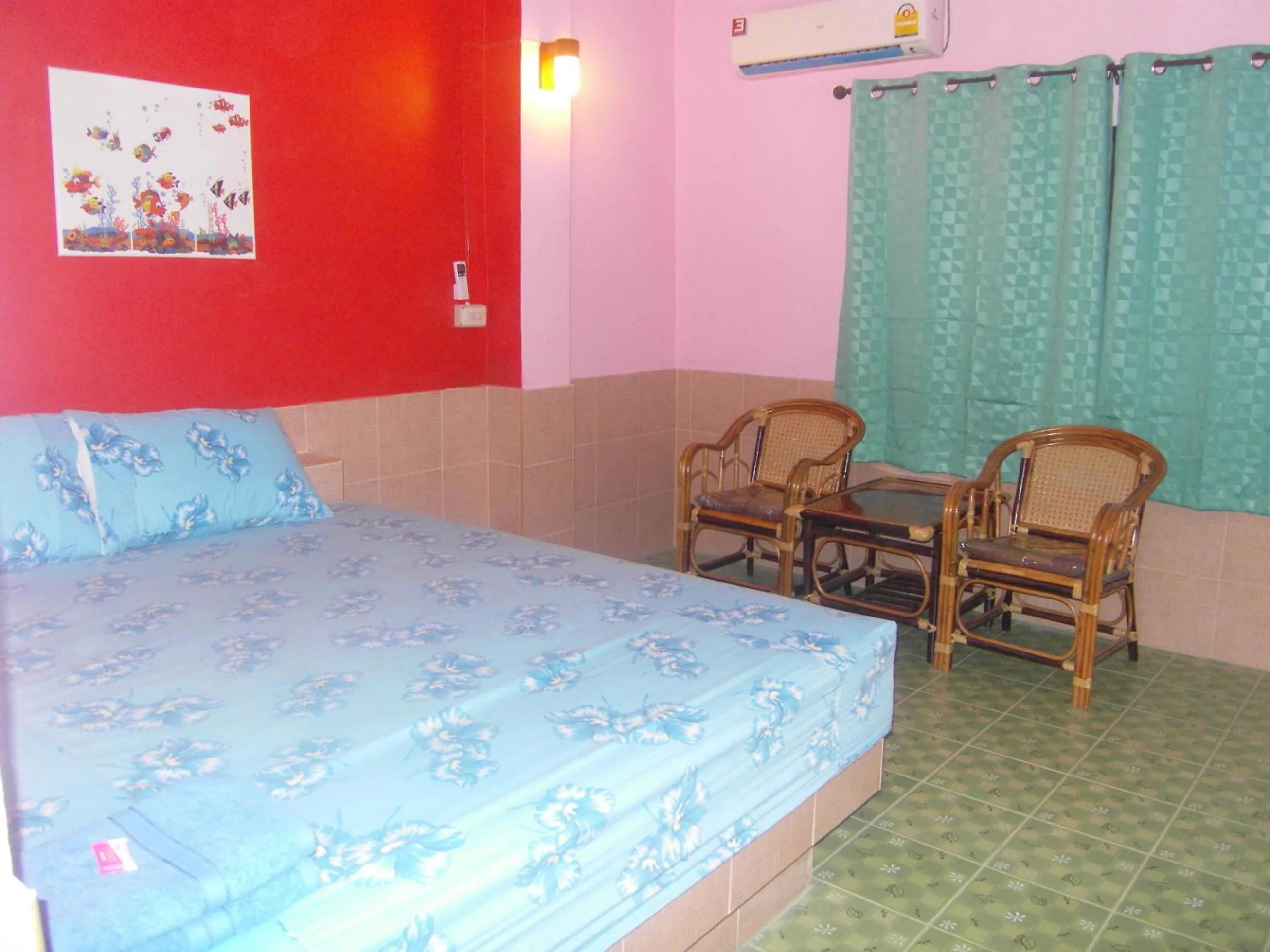 Bedroom, Bed in RuengsriSiri Guesthouse