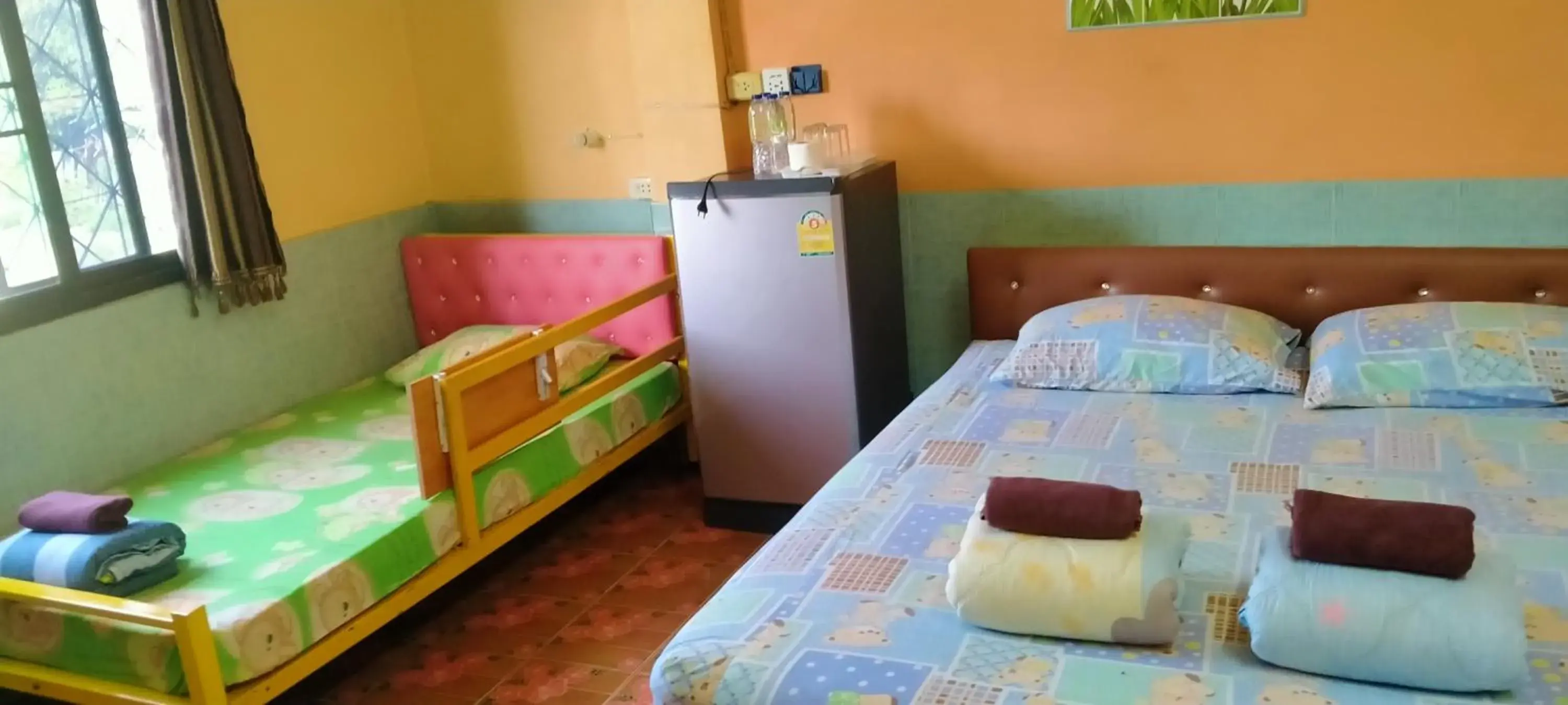 Economy Quadruple Room in RuengsriSiri Guesthouse Economy Quadruple Room in RuengsriSiri Guesthouse