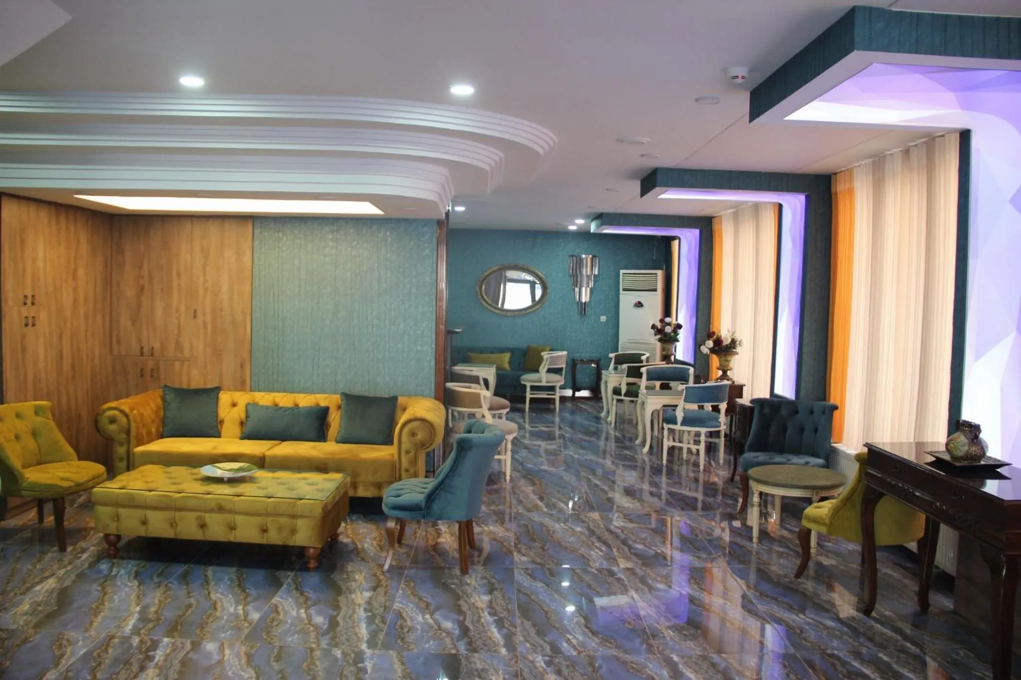 Lobby or reception in Kaya Madrid Hotel