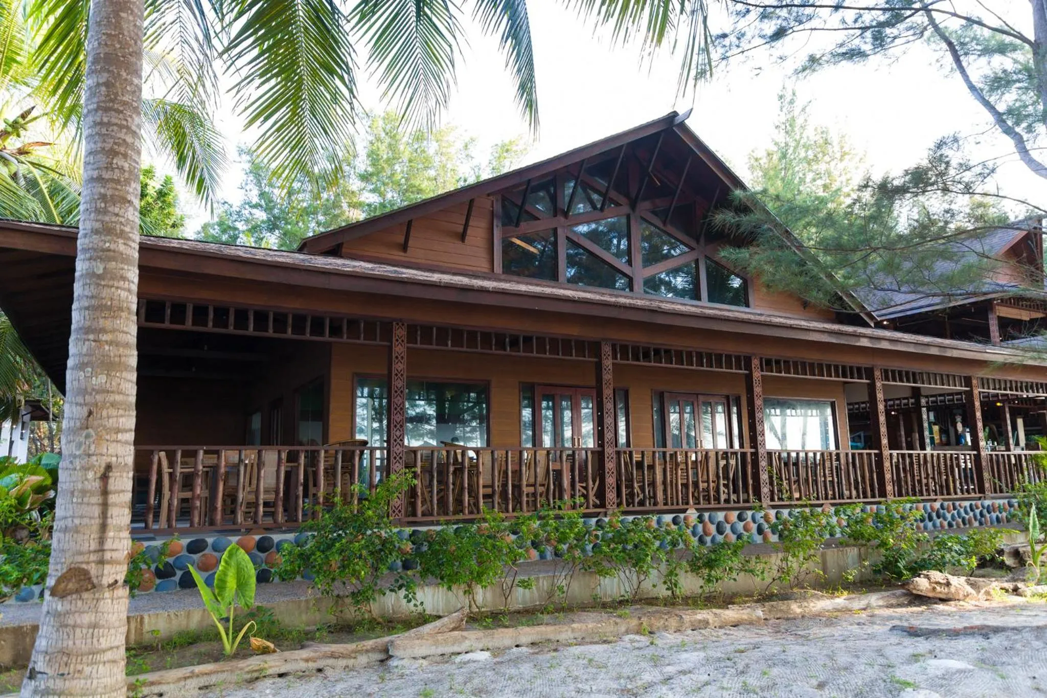 Restaurant/places to eat in Sutera at Mantanani Island Resort & Spa