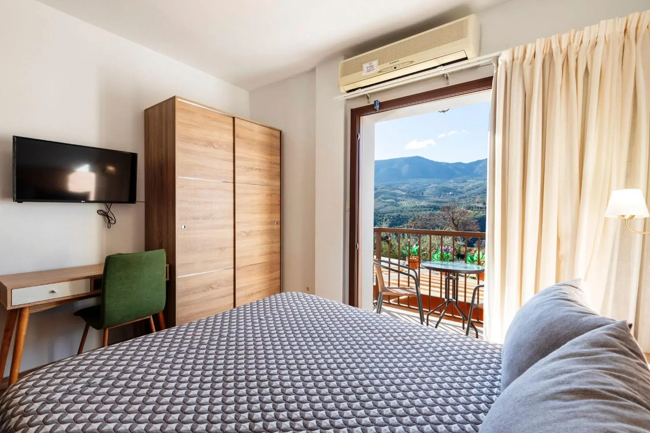 Double or Twin Room in Hostal y Apartamento Rural Los Naranjos Double or Twin Room in Hostal y Apartamento Rural Los Naranjos