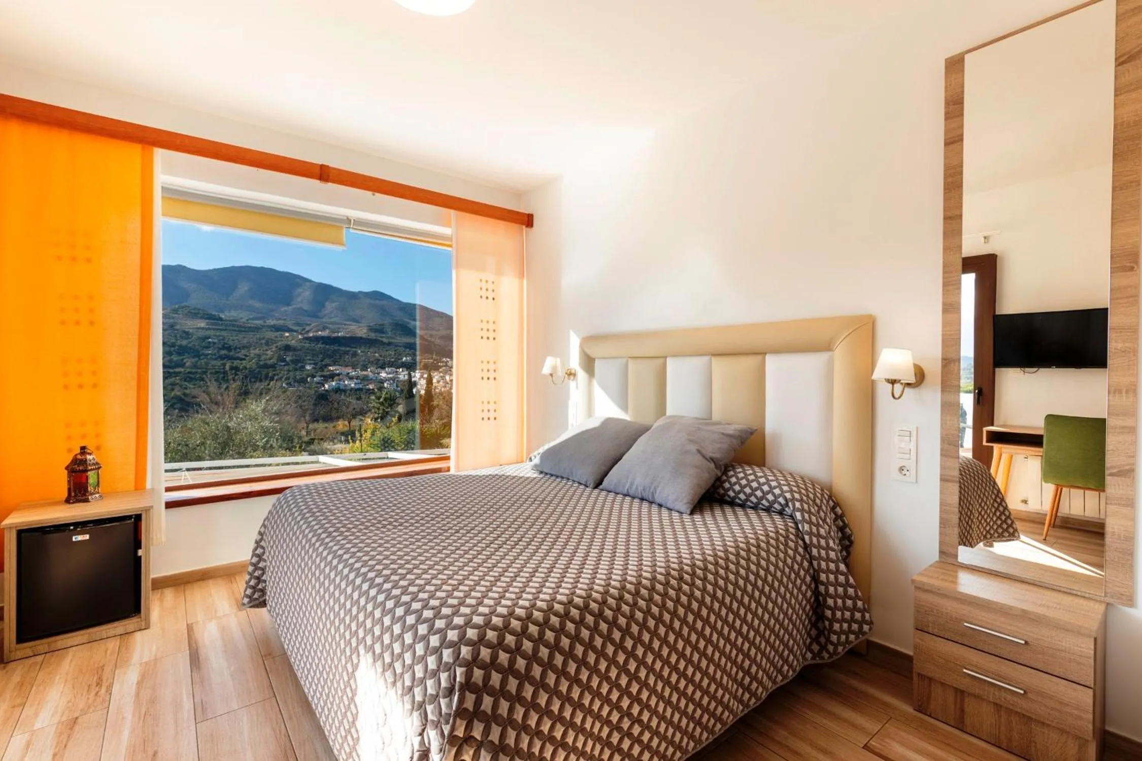 Bed in Hostal y Apartamento Rural Los Naranjos