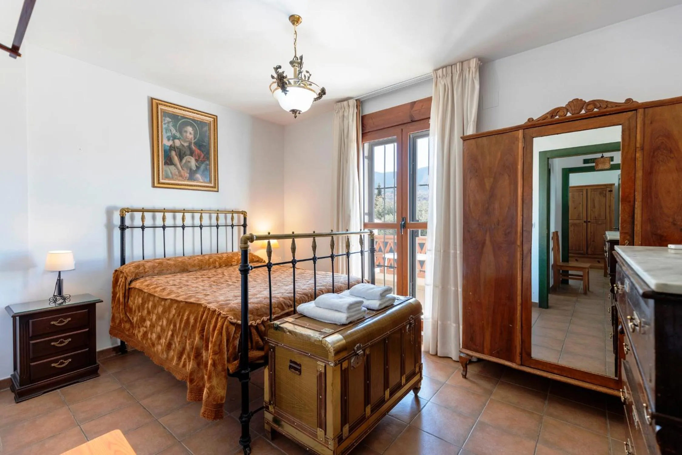 Bed in Hostal y Apartamento Rural Los Naranjos