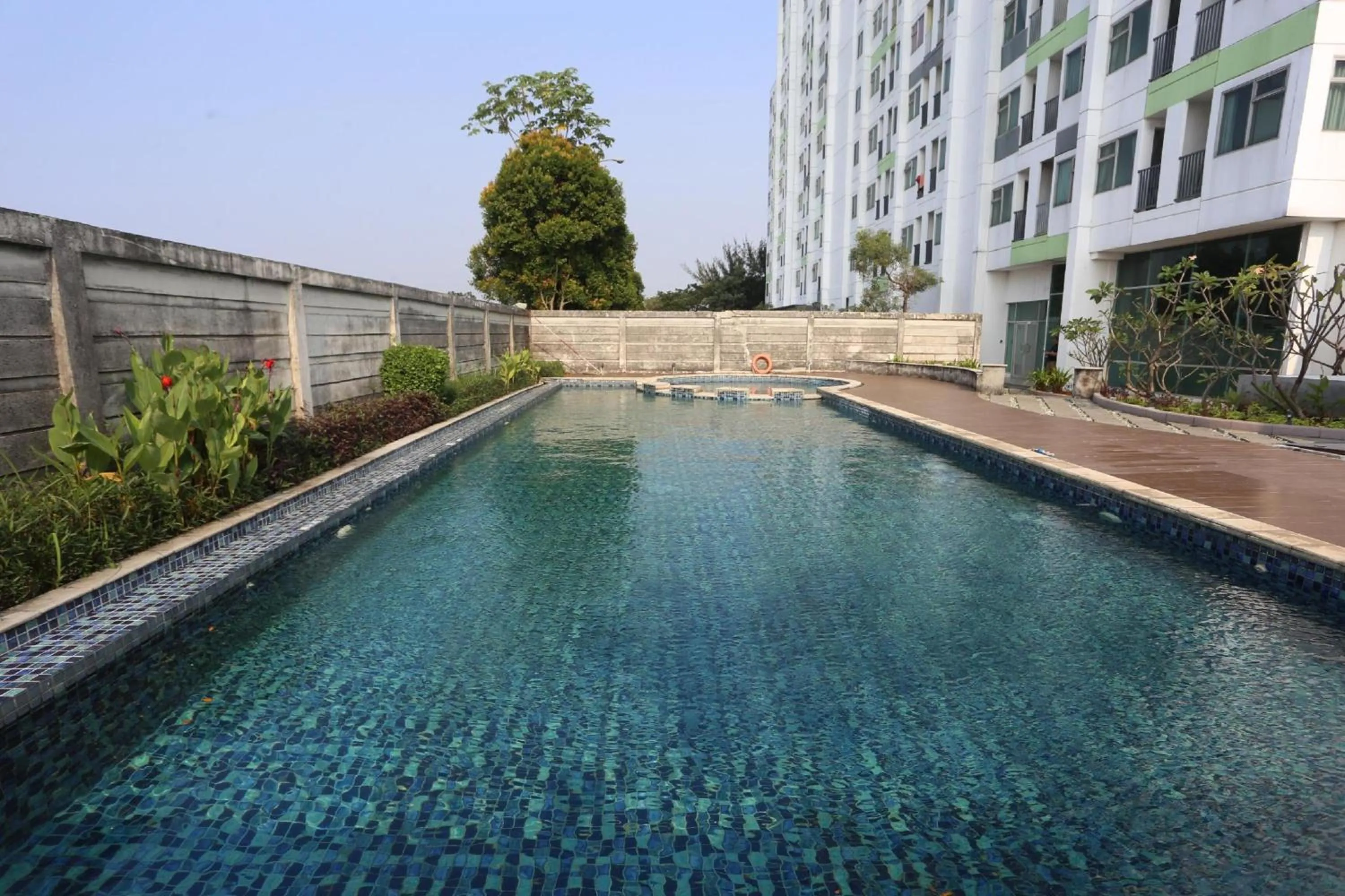 Swimming pool in Collection O Cikarang Near President University Formerly Enviro