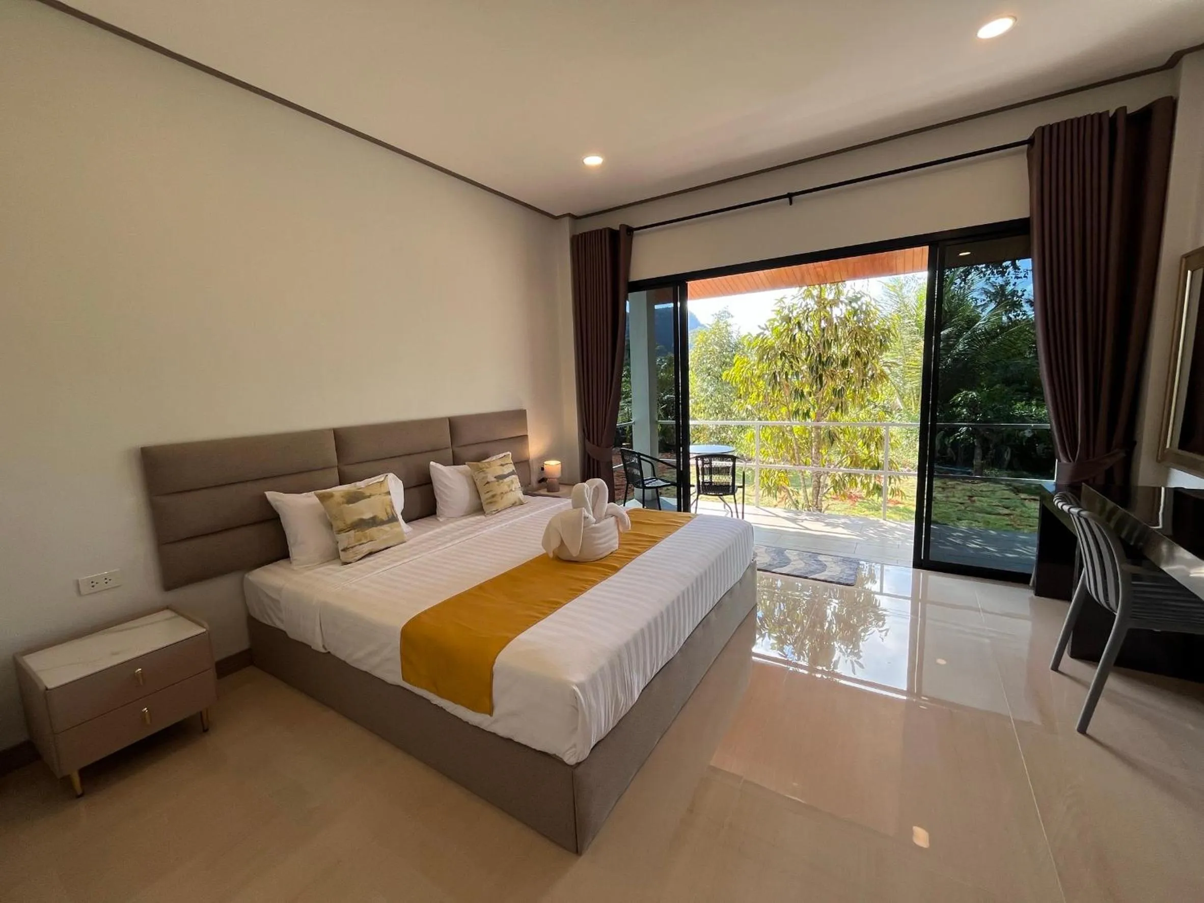 Bedroom, Bed in Marigold Aonang Resort