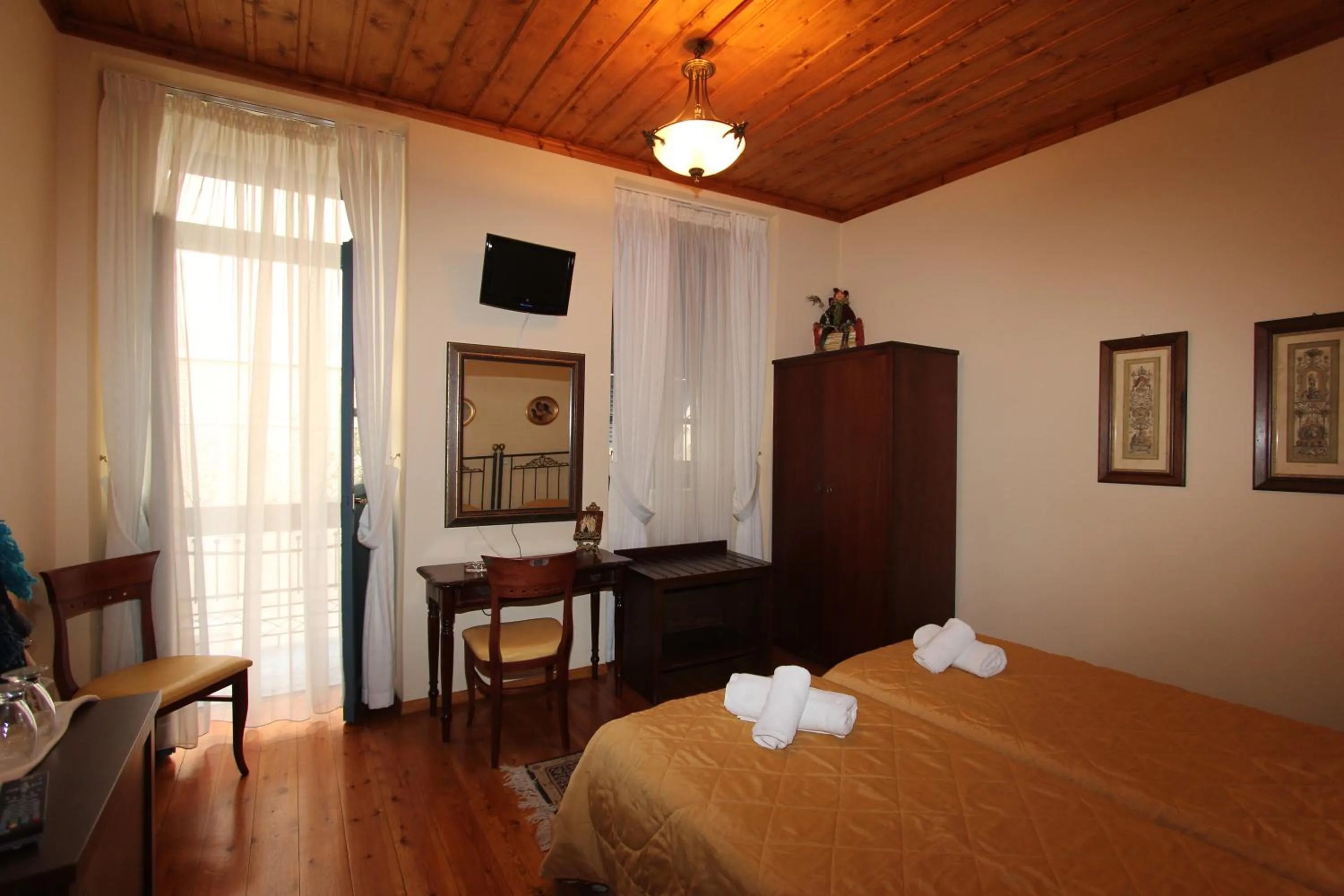 Photo of the whole room, Bed in Polyxenia Hotel