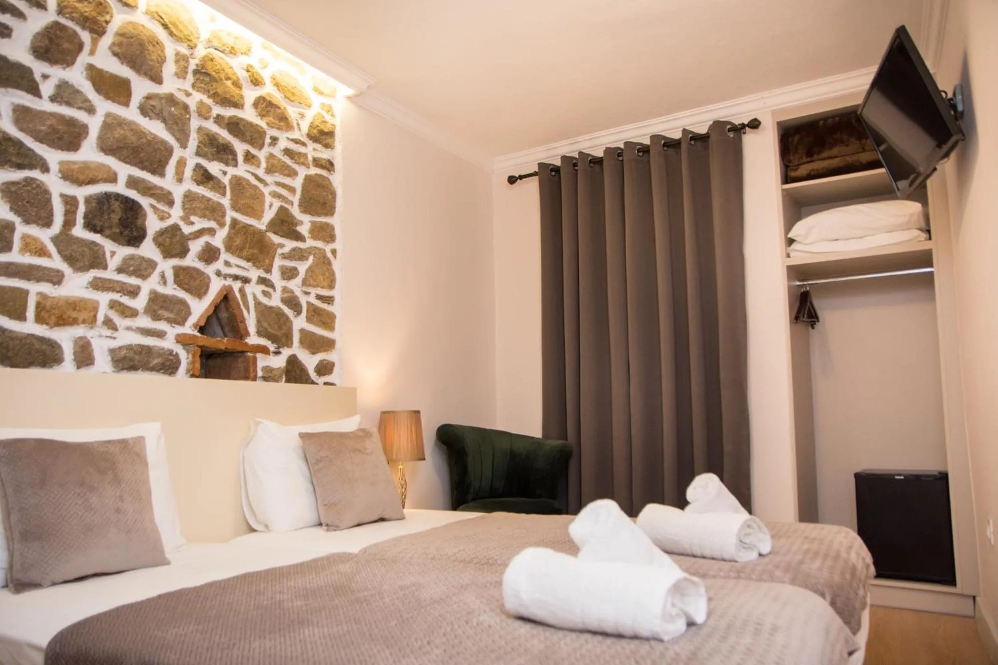 Bed in Arxontiko Hotel