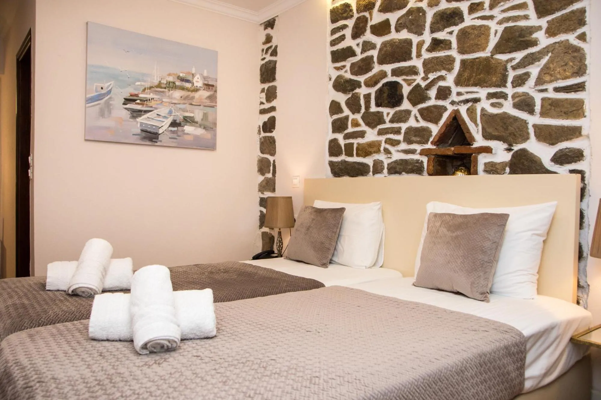 Bed in Arxontiko Hotel