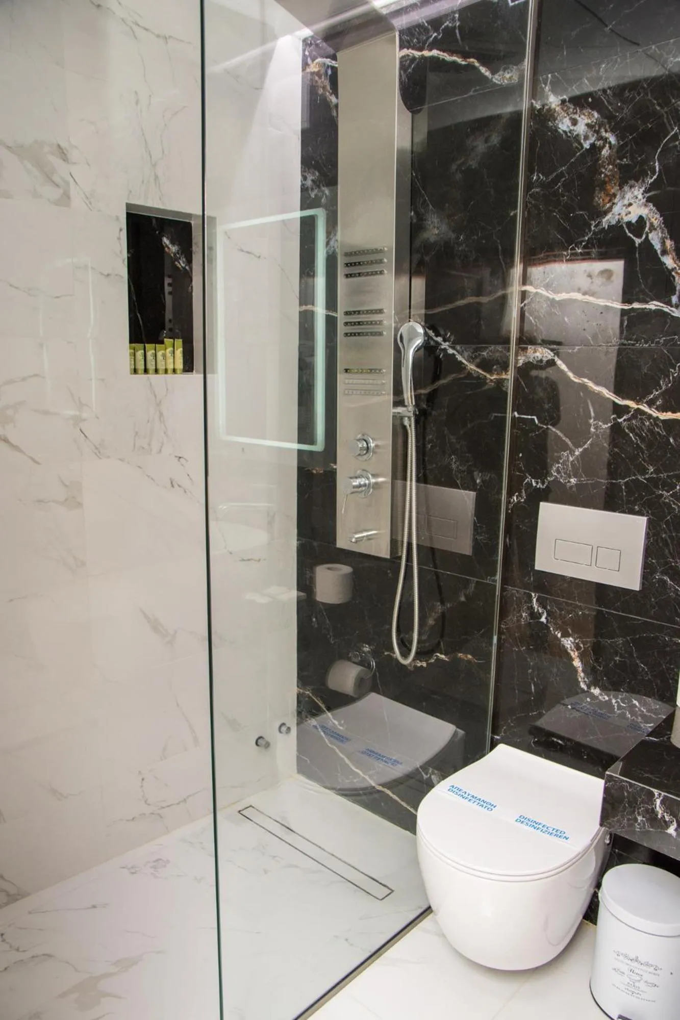 Shower in Arxontiko Hotel