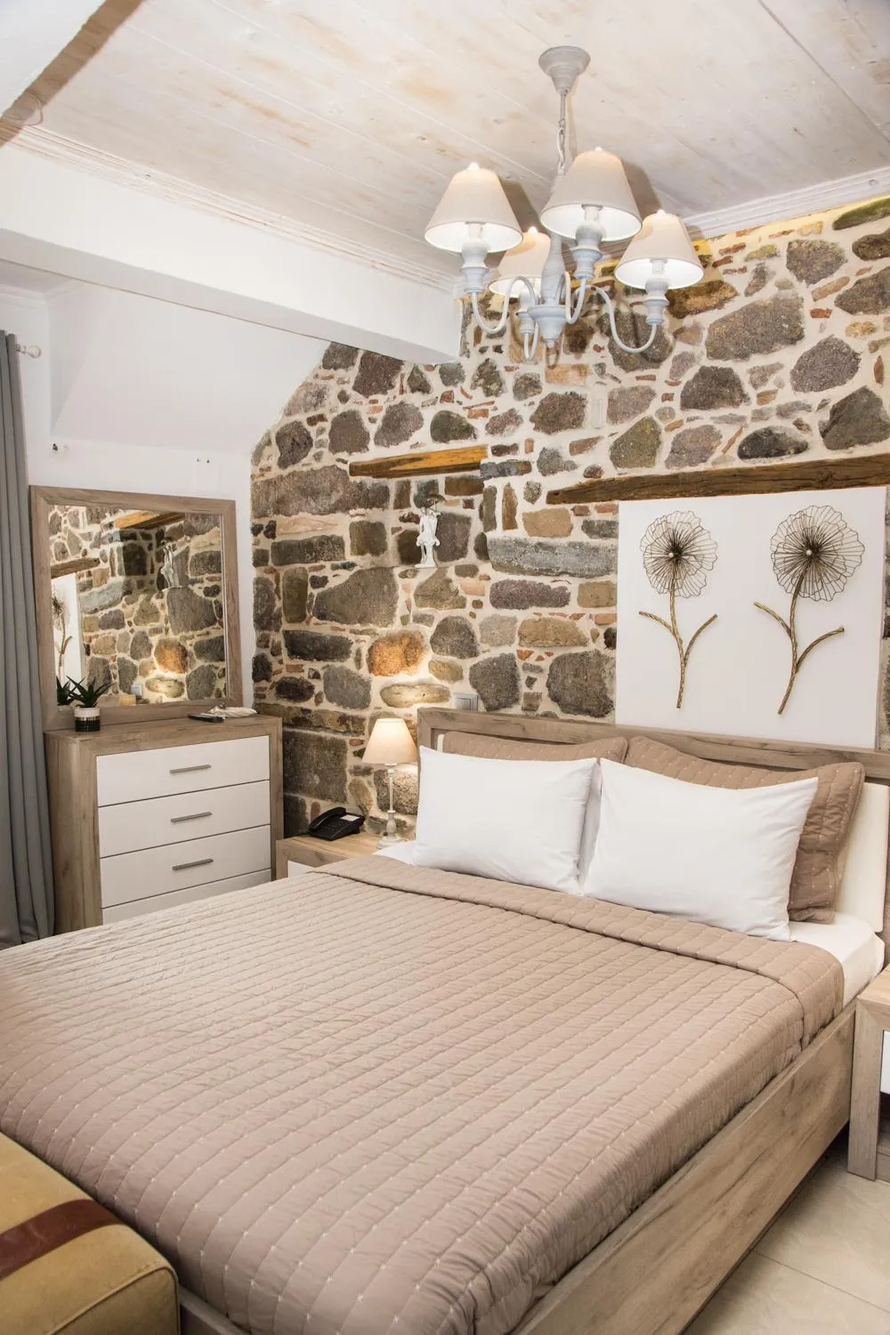 Bed in Arxontiko Hotel