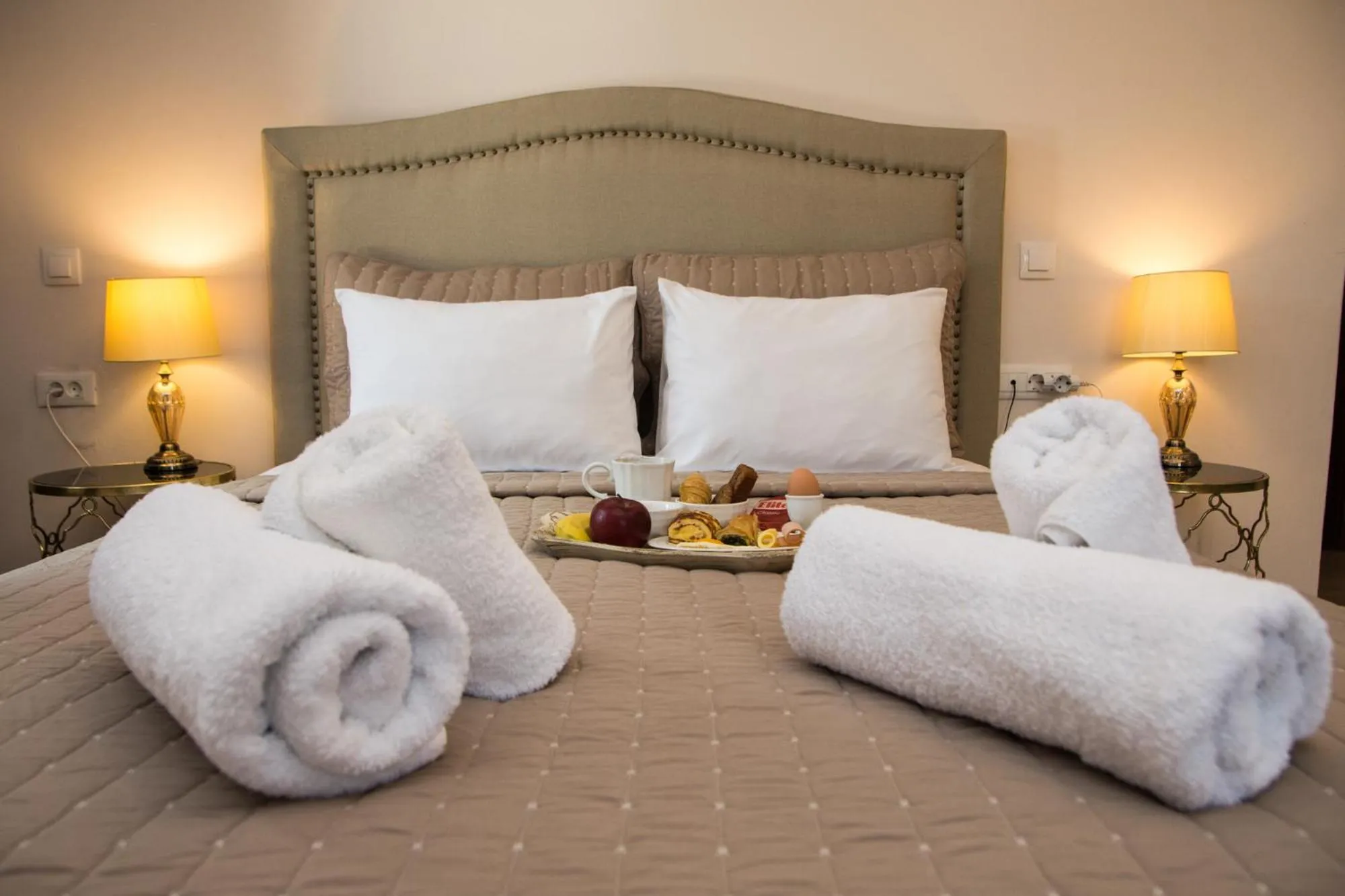 Bed in Arxontiko Hotel