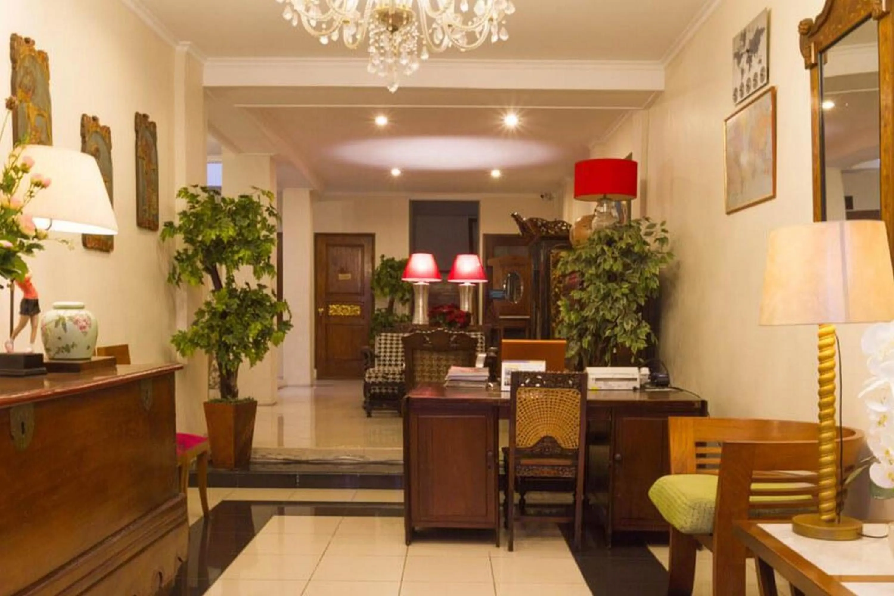 Property building in RedDoorz near Gasibu Bandung