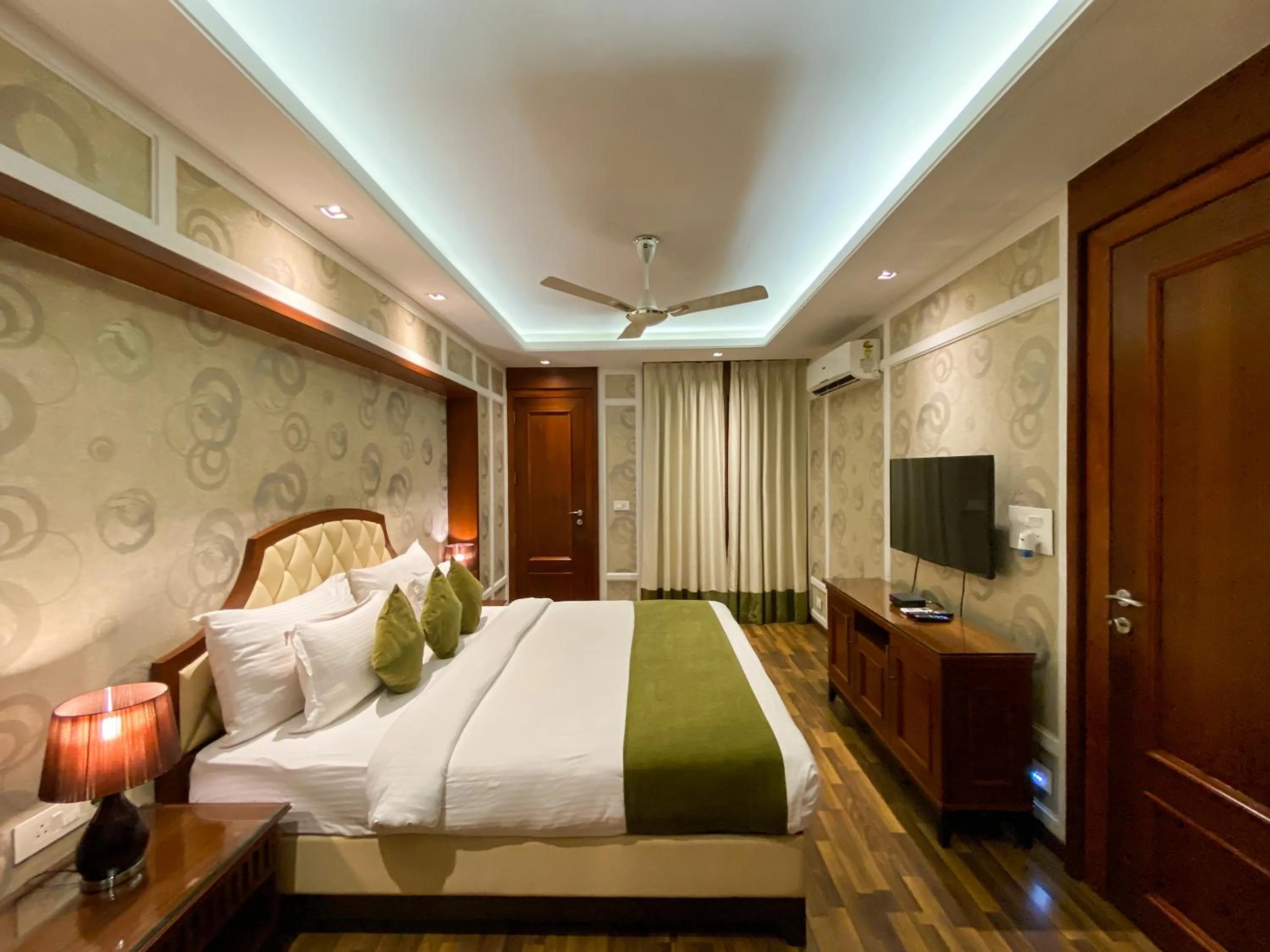 Photo of the whole room, Bed in The Greenwood Resort, Guwahati