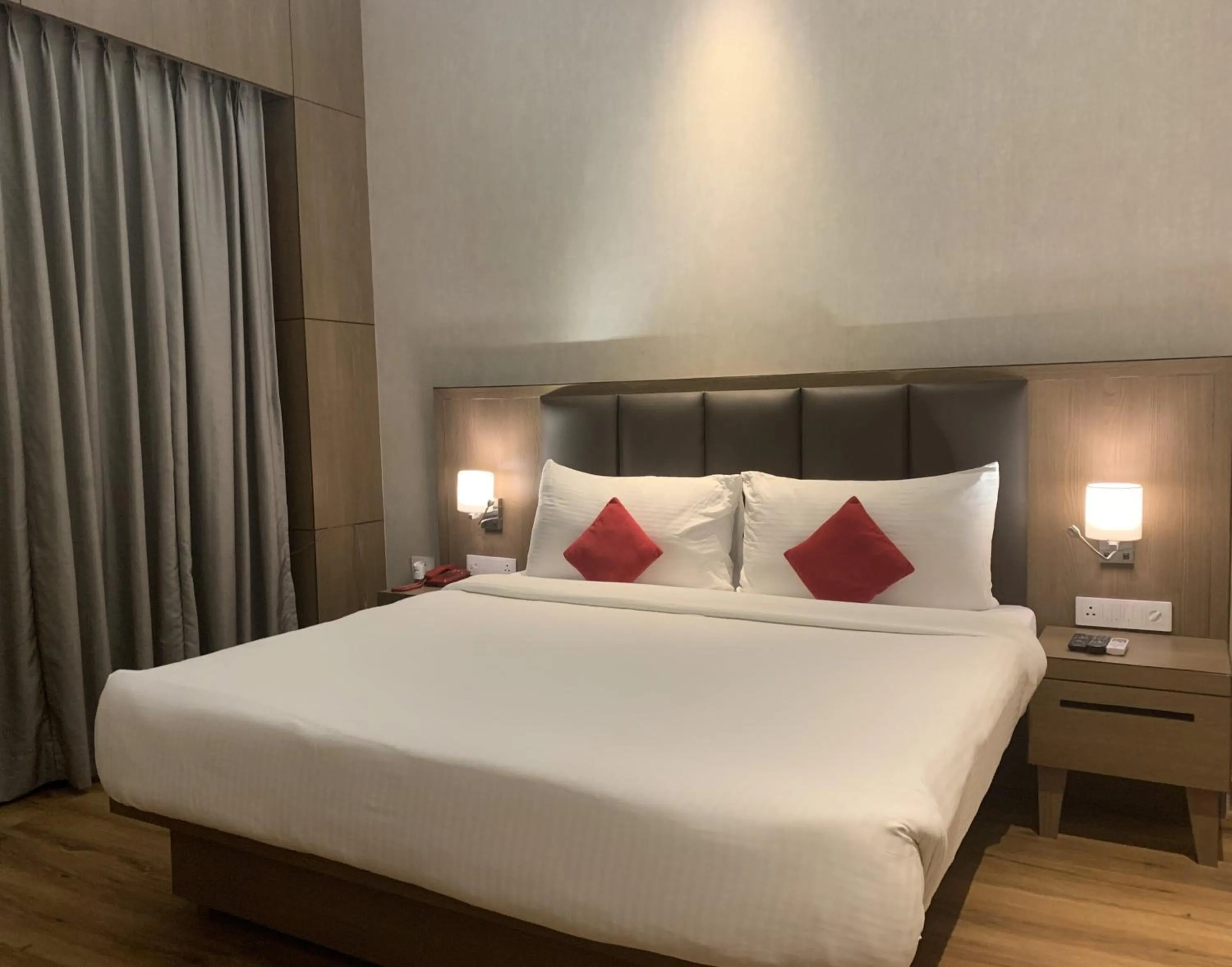 Bed in The Greenwood Resort, Guwahati