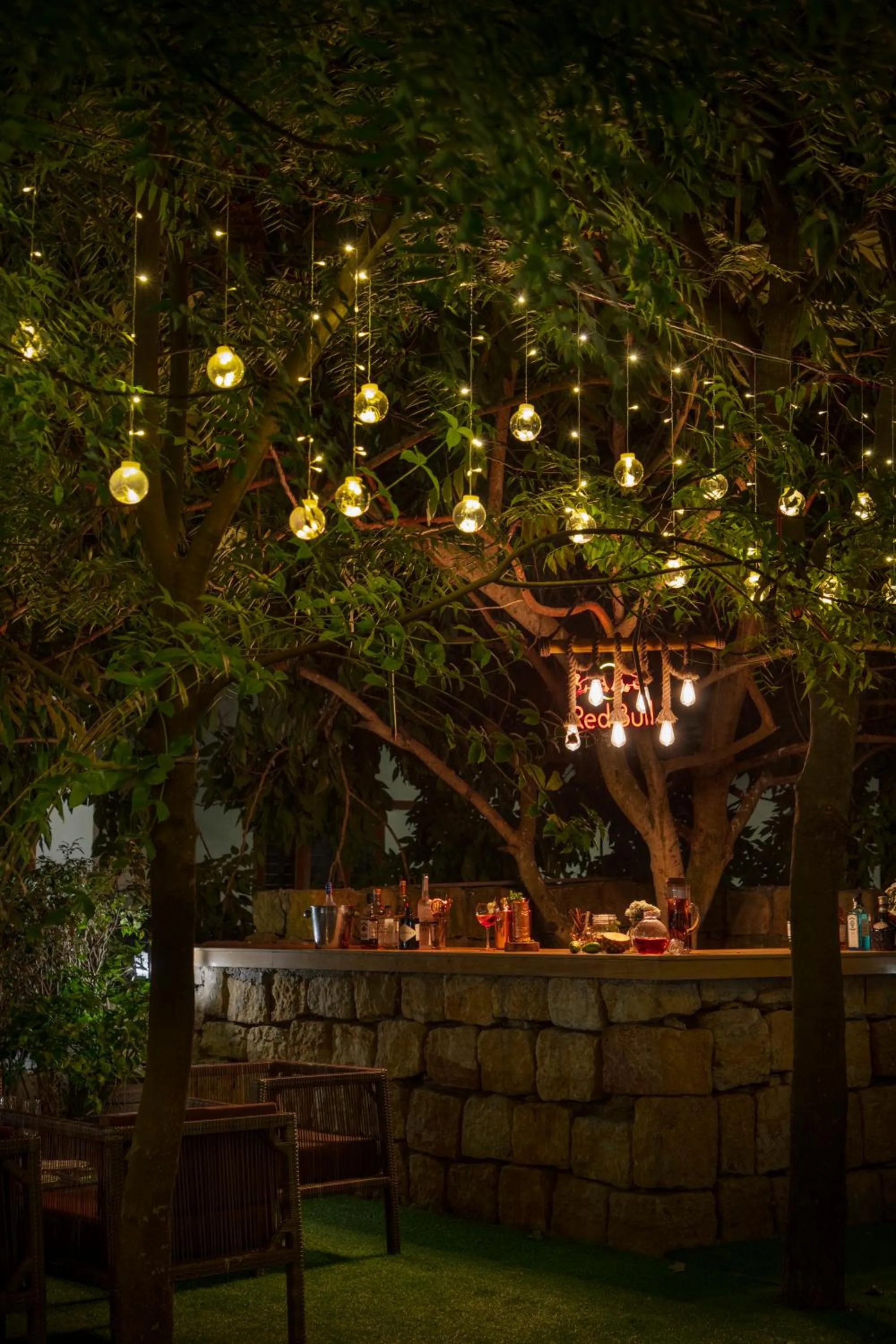 Lounge or bar in The Greenwood Resort, Guwahati