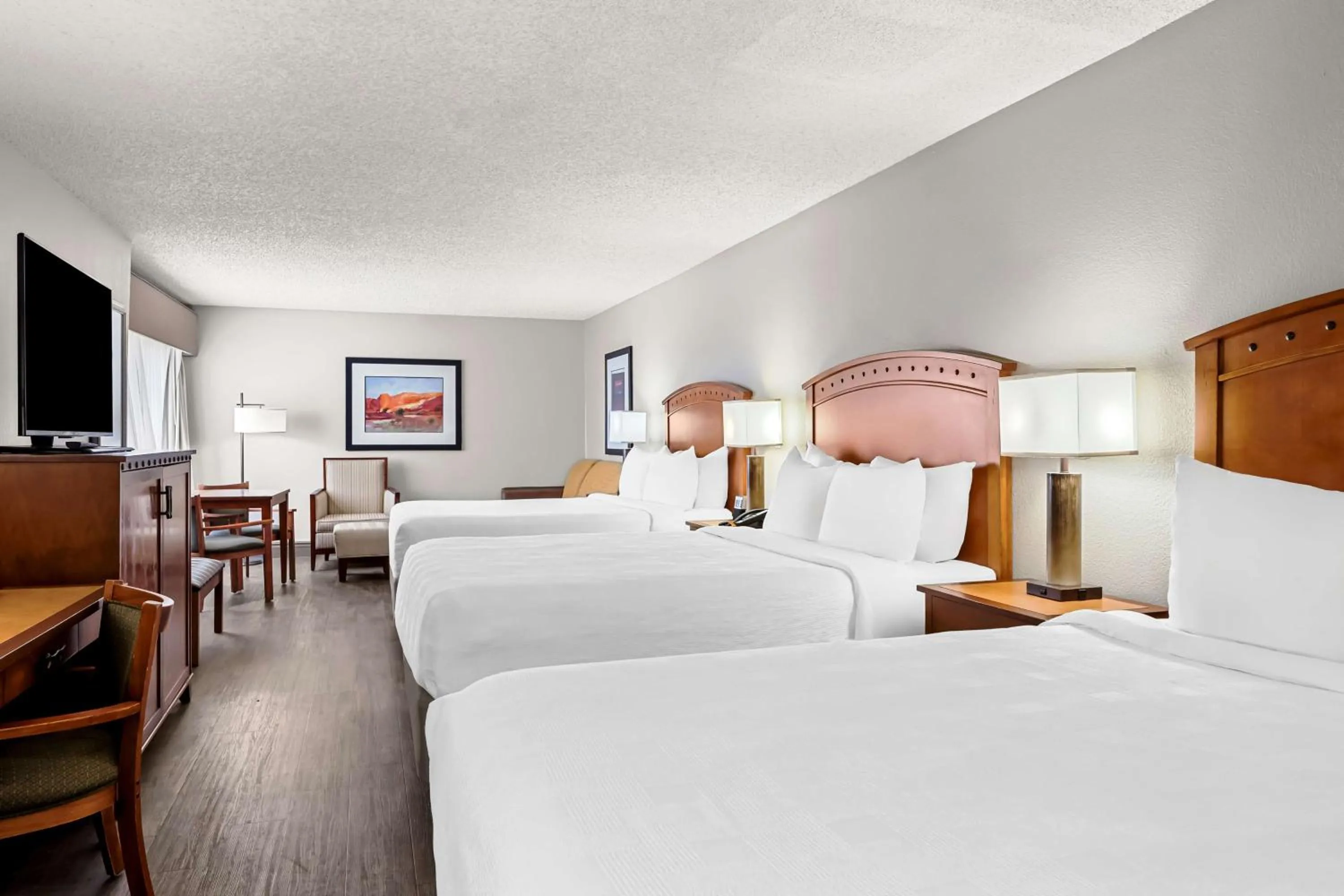 Photo of the whole room, Bed in Best Western Plus At Lake Powell