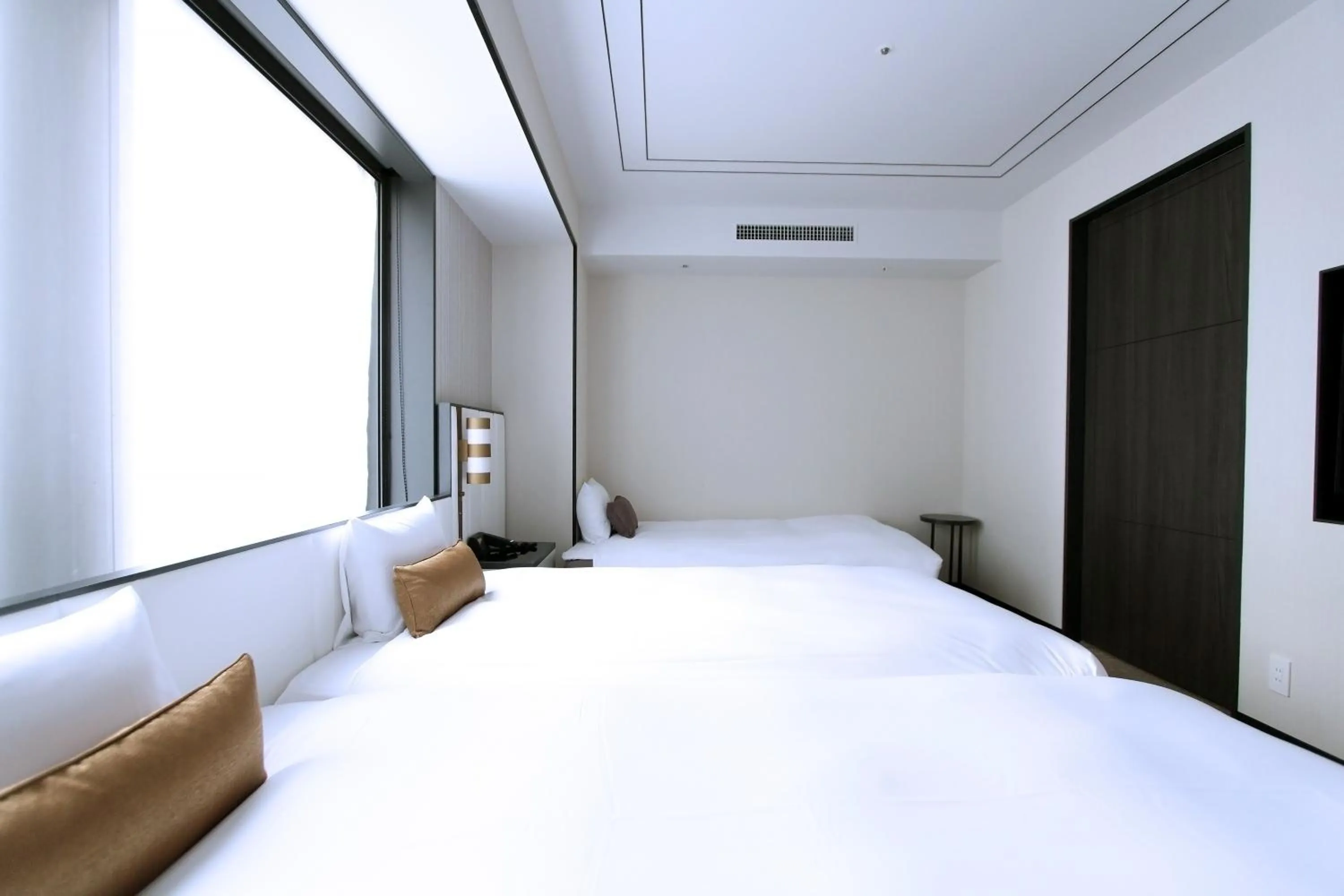 Photo of the whole room, Bed in KOKO HOTEL Premier Nihonbashi Hamacho