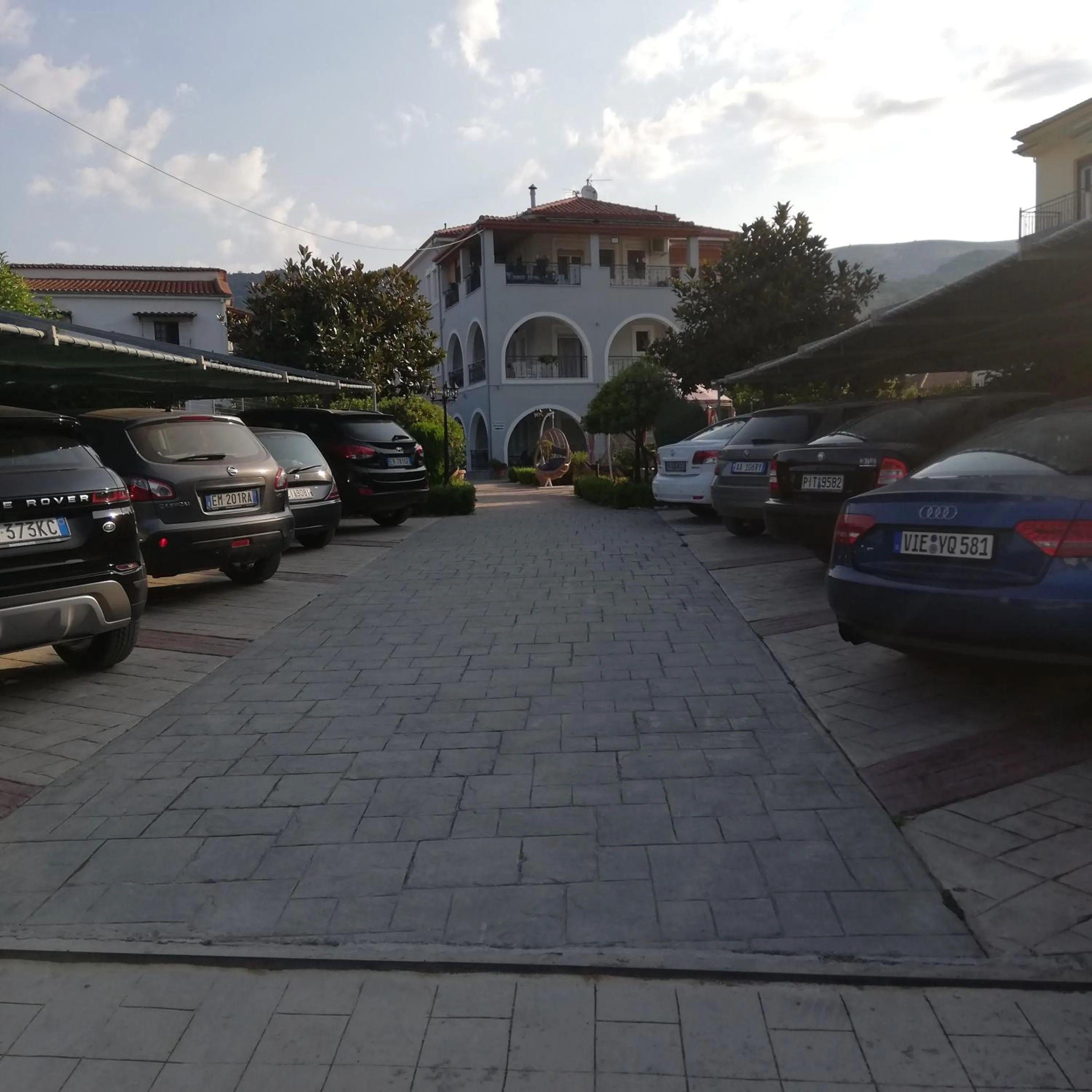 Delphin Rooms Sivota