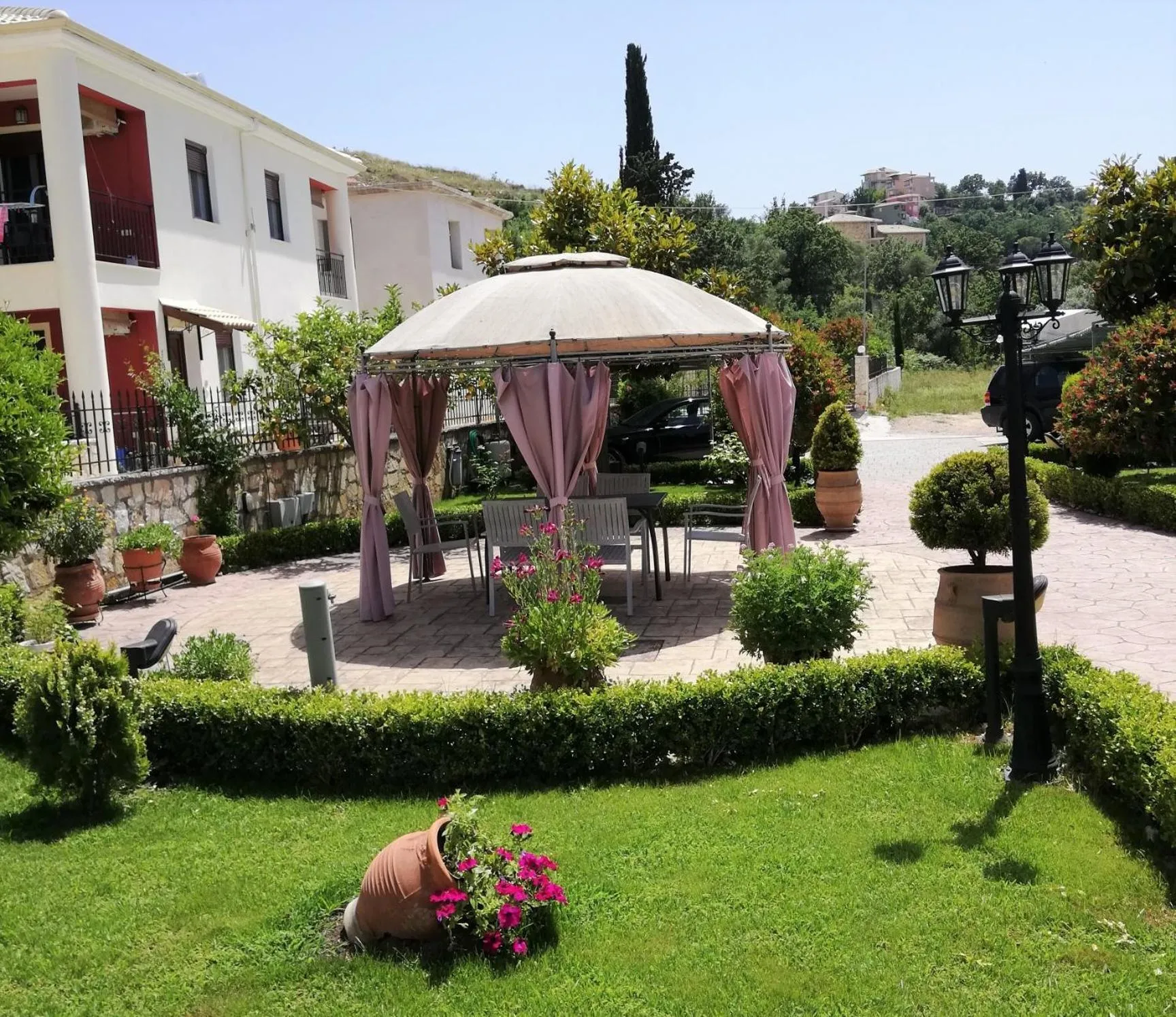 Delphin Rooms Sivota