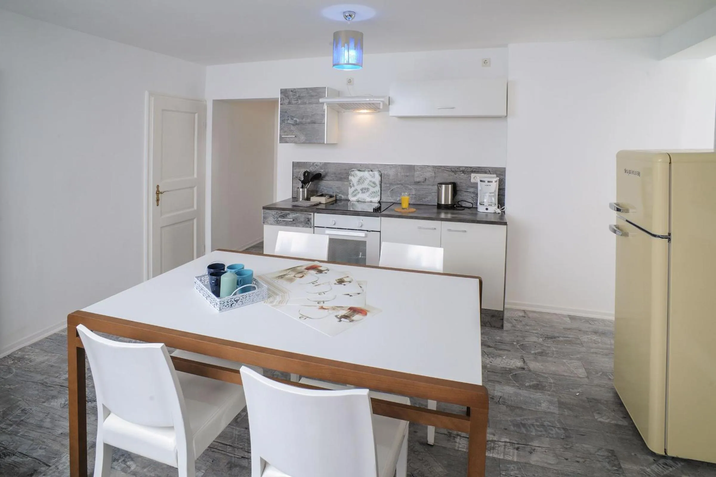 Kitchen or kitchenette in Designpension Traumschloss Hotel Garni