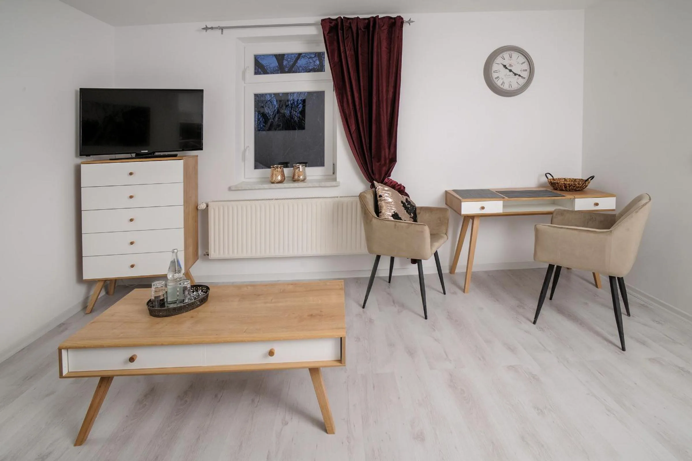 TV and multimedia in Designpension Traumschloss Hotel Garni