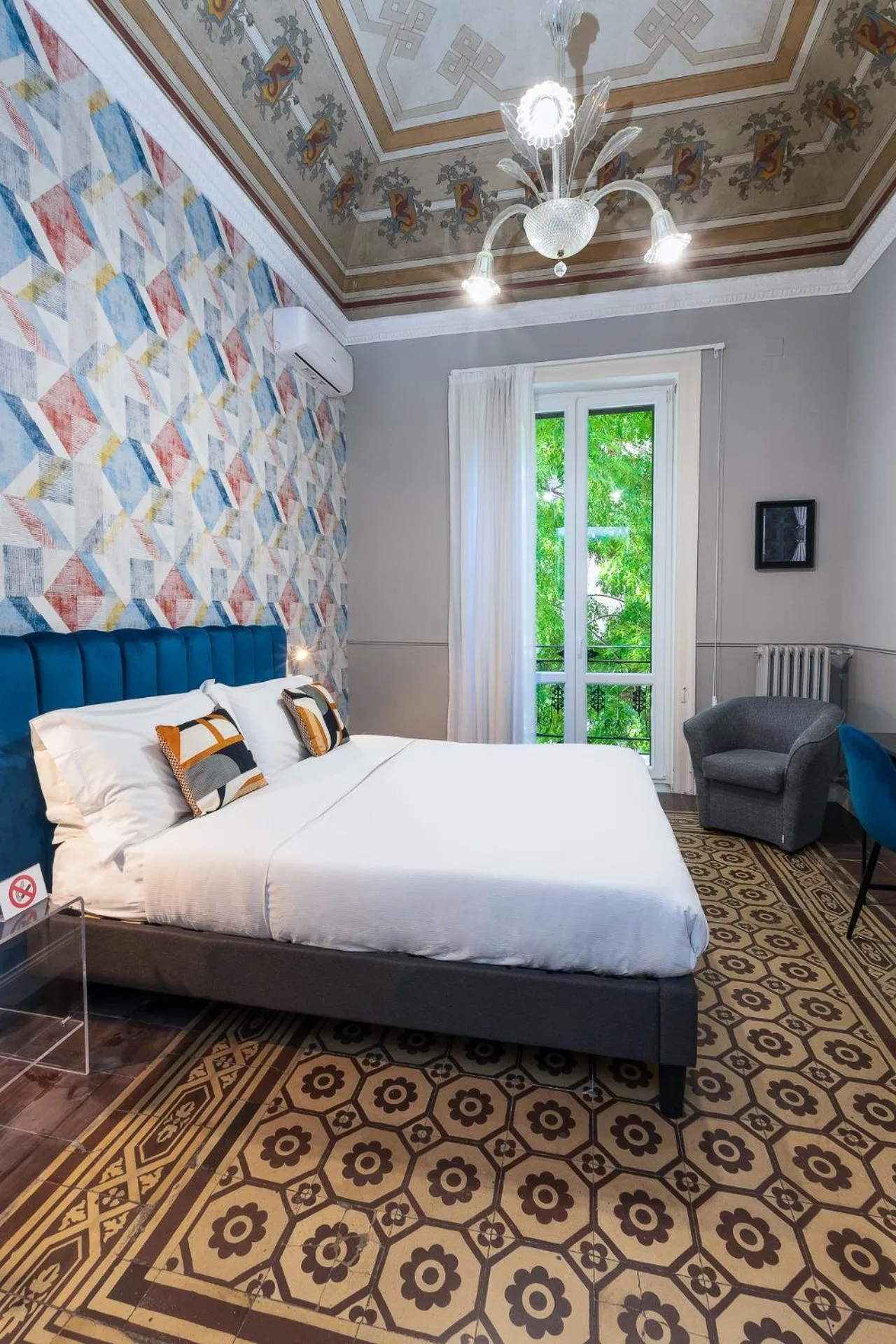 Bed in casa mo room and suite