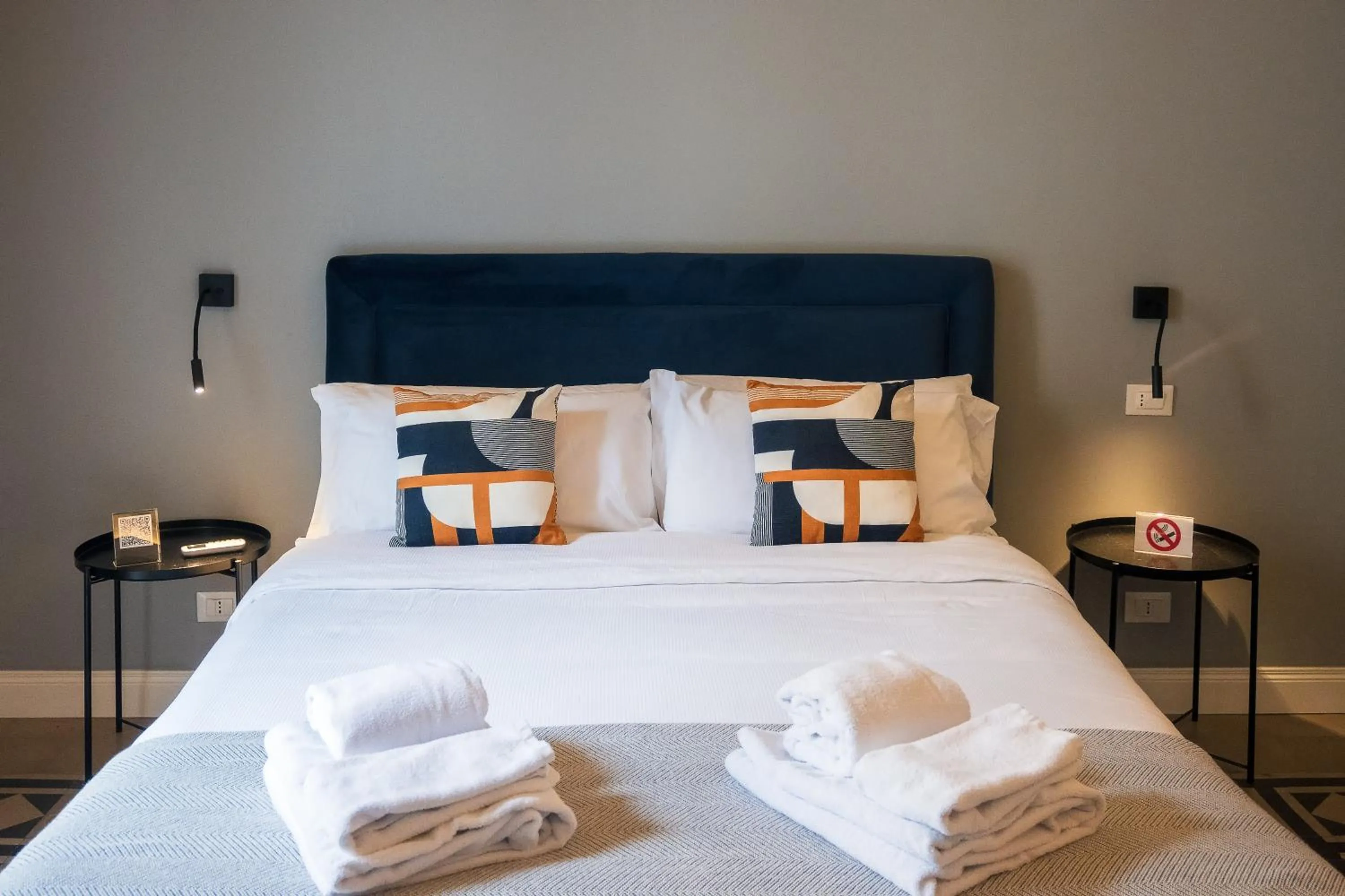 Bed in casa mo room and suite