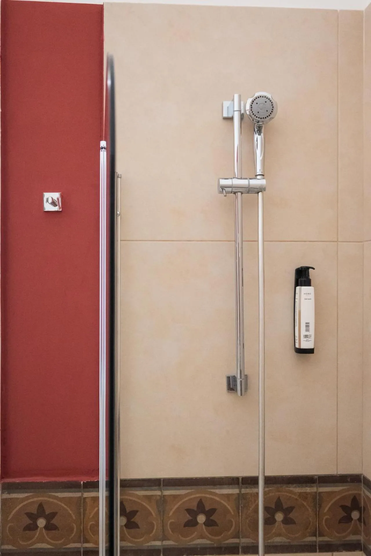 Shower in casa mo room and suite