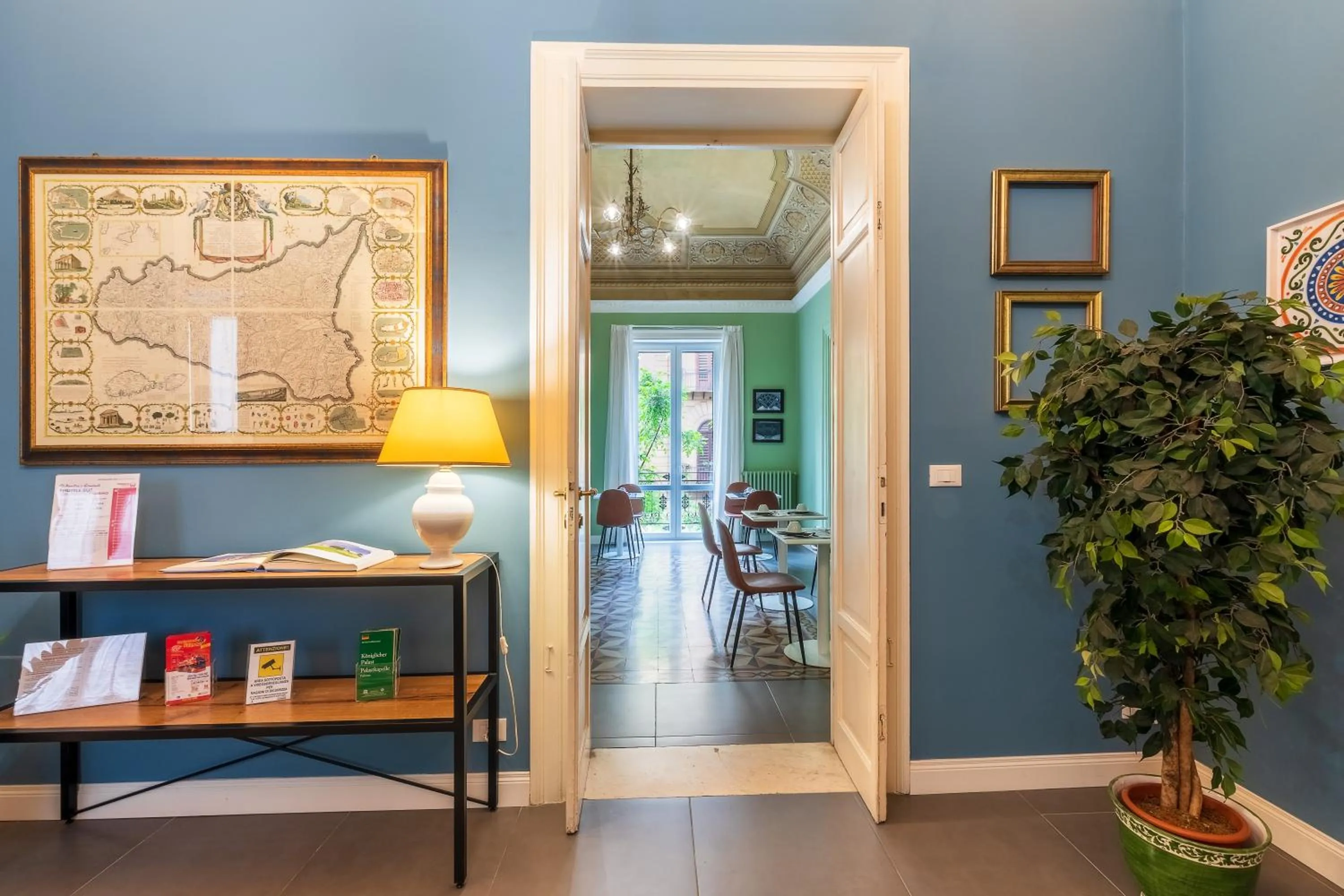 Breakfast in casa mo room and suite