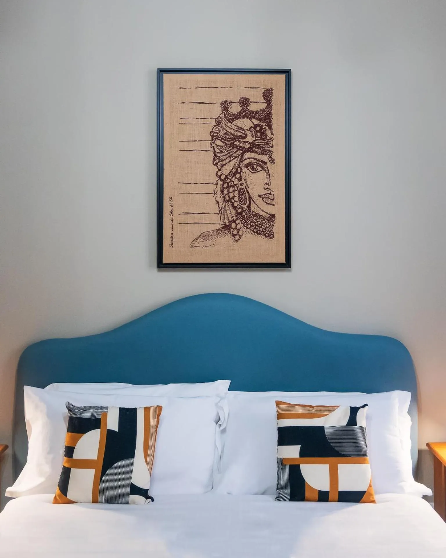 Photo of the whole room, Bed in casa mo room and suite