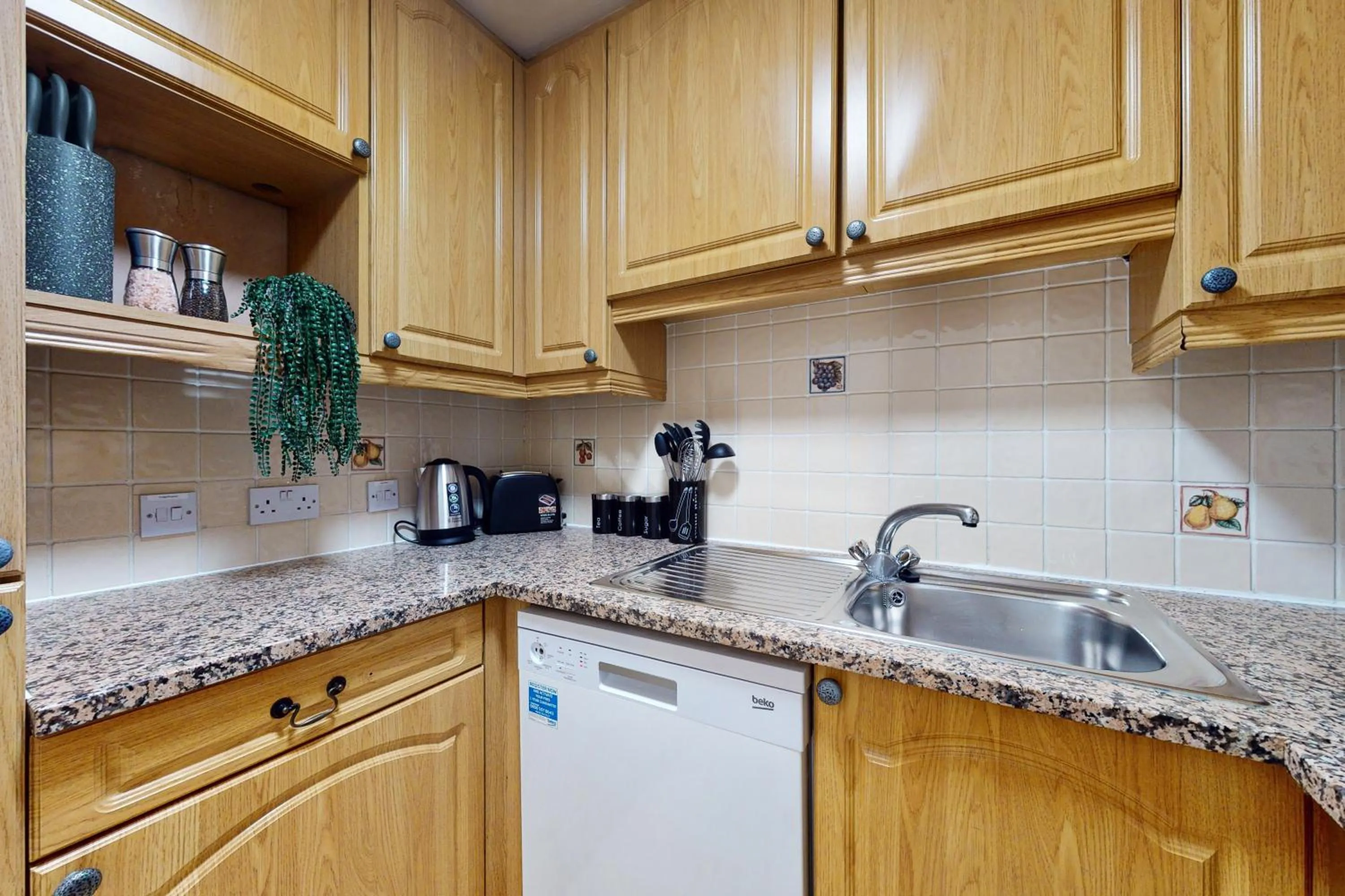 Kitchen or kitchenette in Park Lane Apartments - Clarges Street
