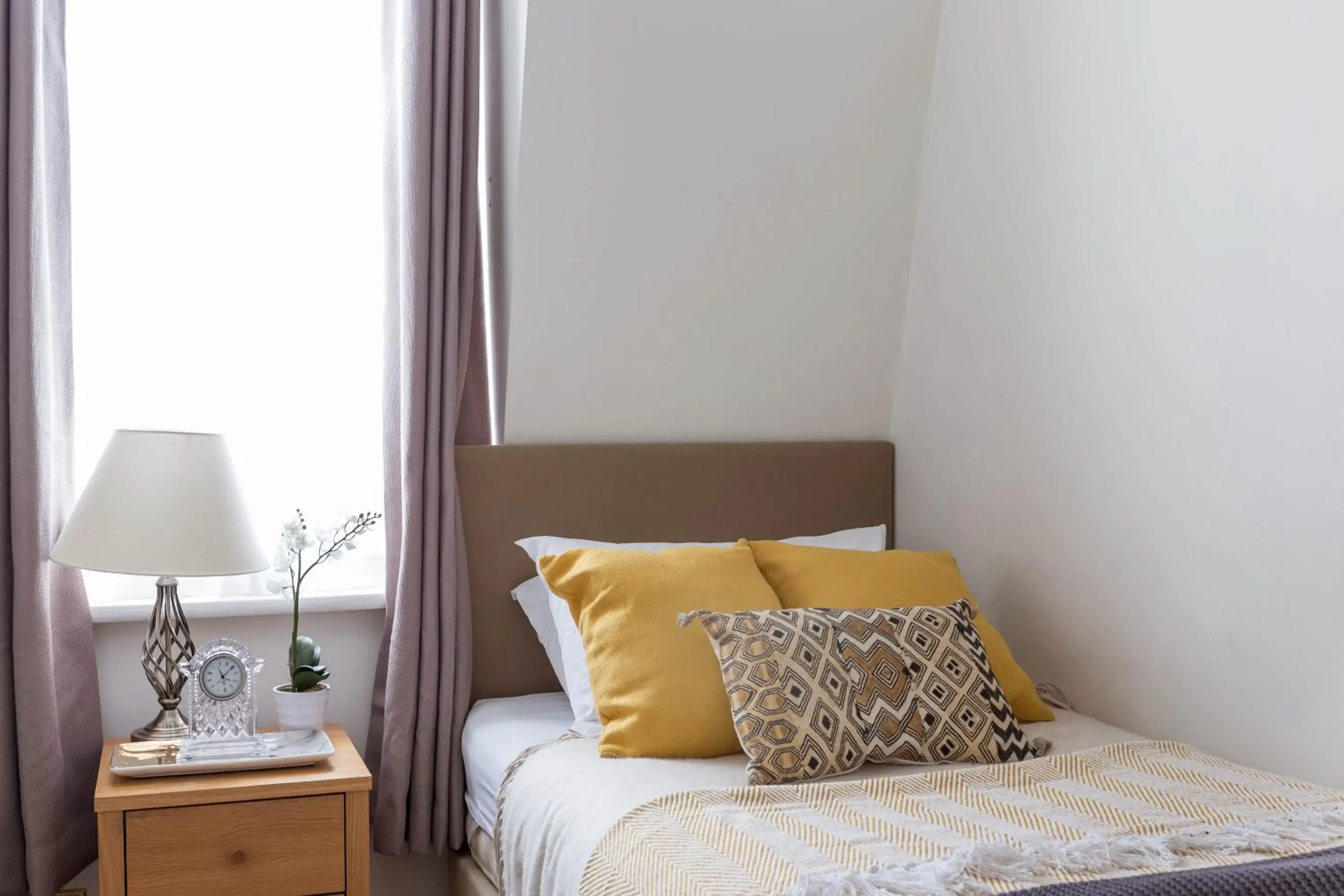 Superior Two-Bedroom Apartment in Park Lane Apartments - Clarges Street Superior Two-Bedroom Apartment in Park Lane Apartments - Clarges Street