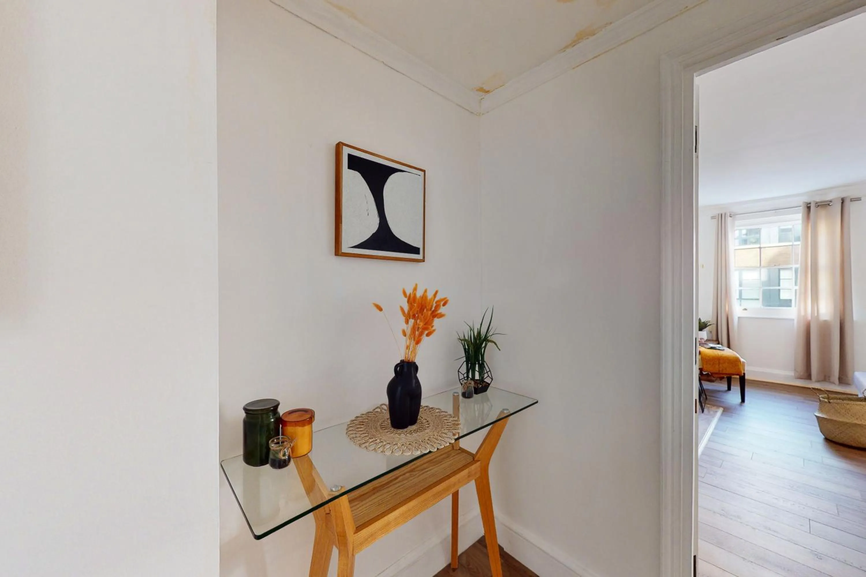 Business facilities in Park Lane Apartments - Clarges Street