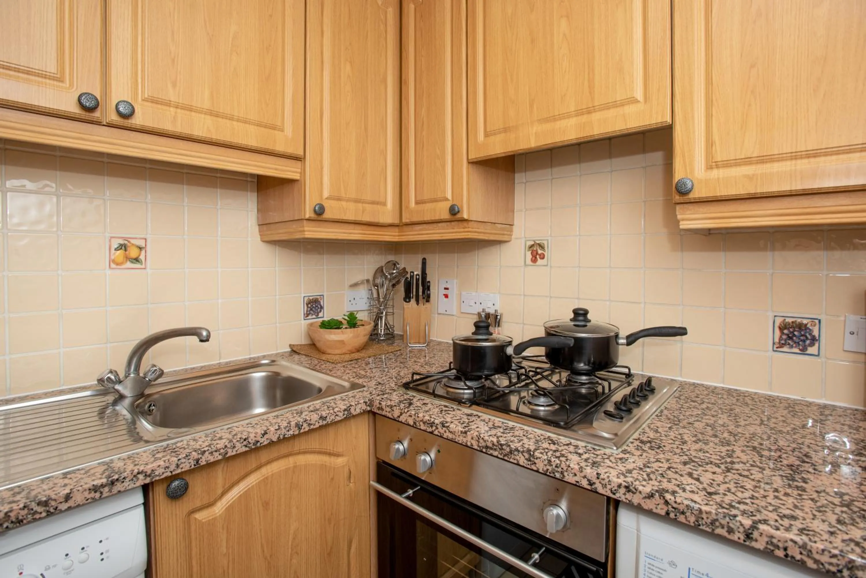 Kitchen or kitchenette in Park Lane Apartments - Clarges Street